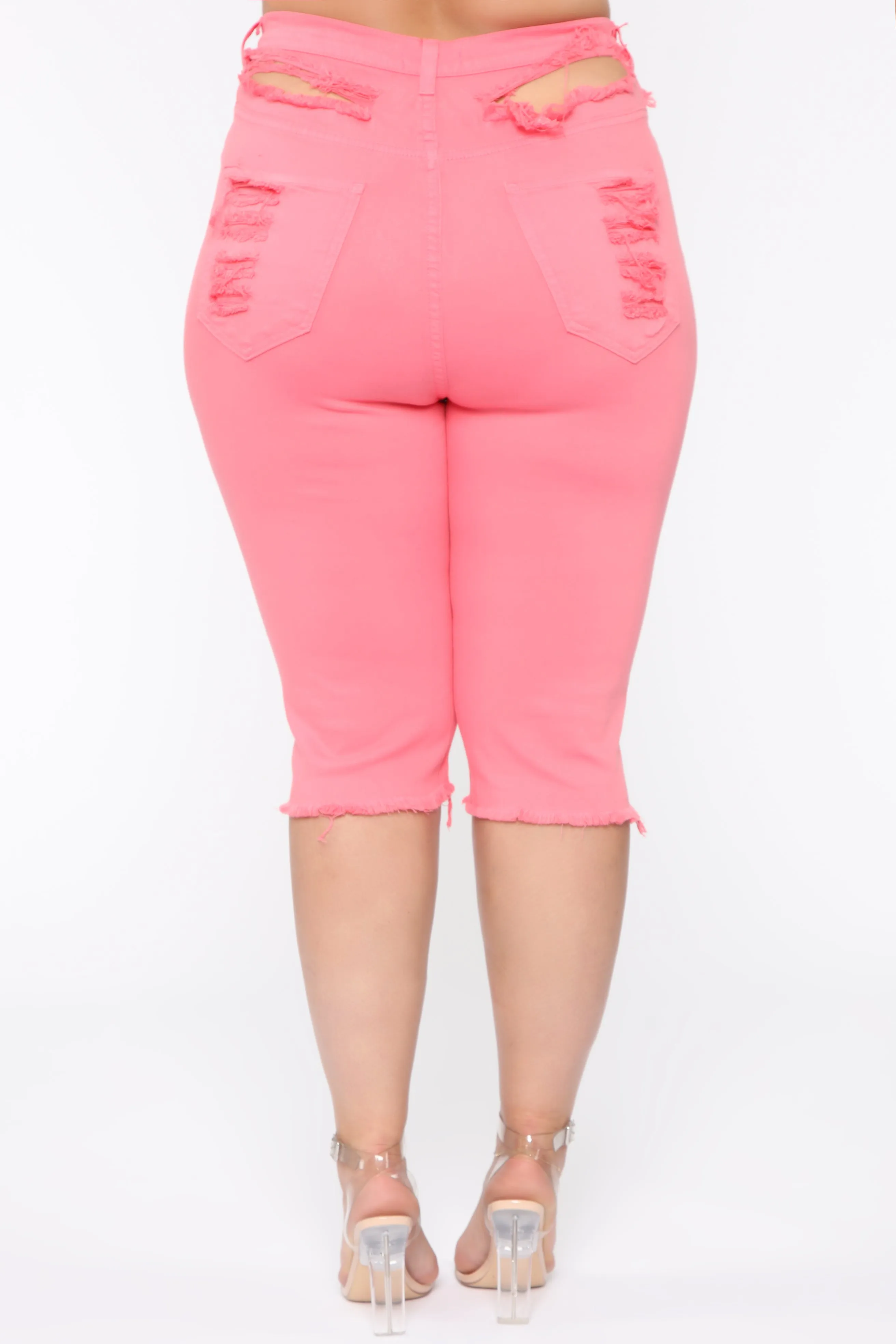 A Little On Edge Shorts - Coral