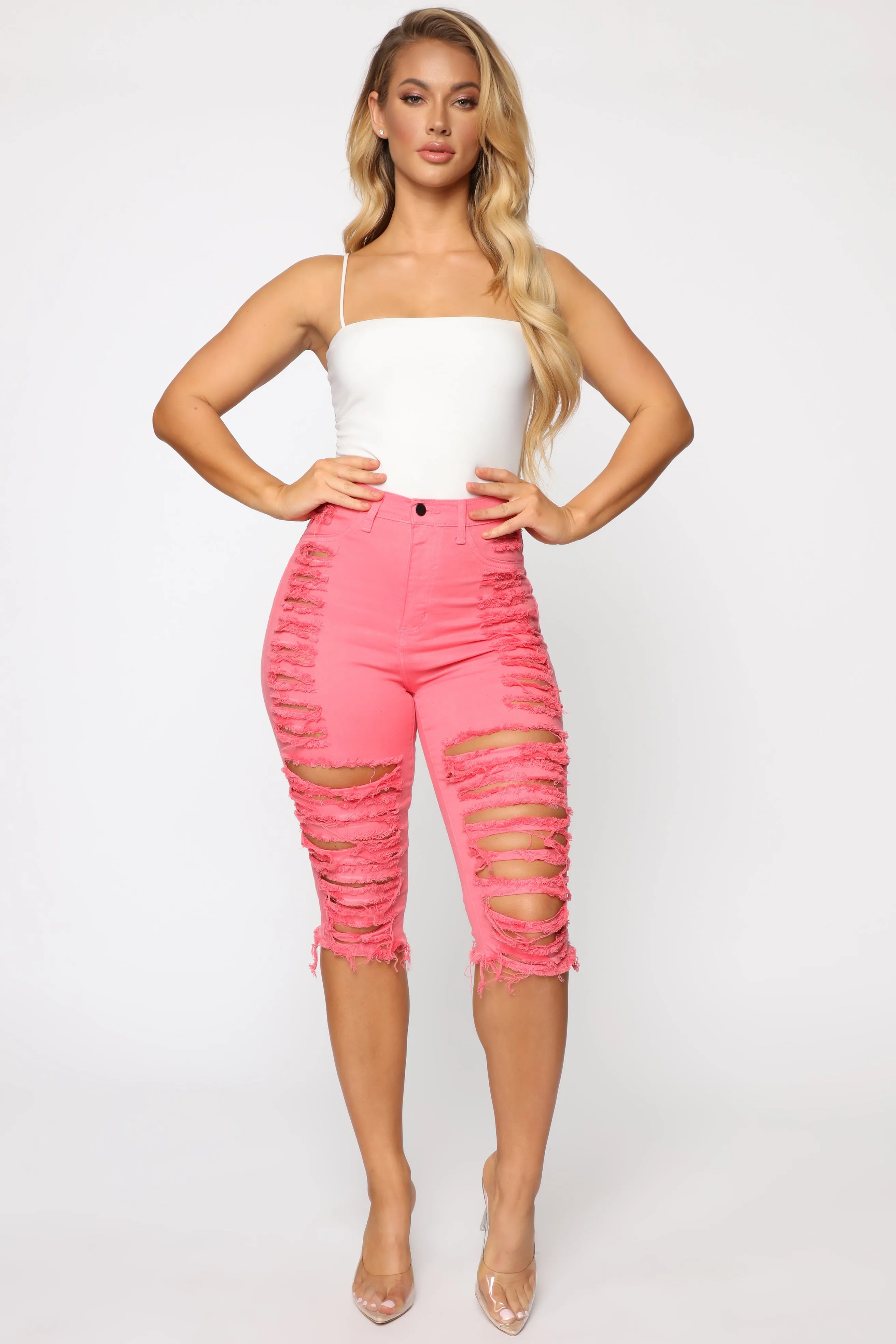 A Little On Edge Shorts - Coral