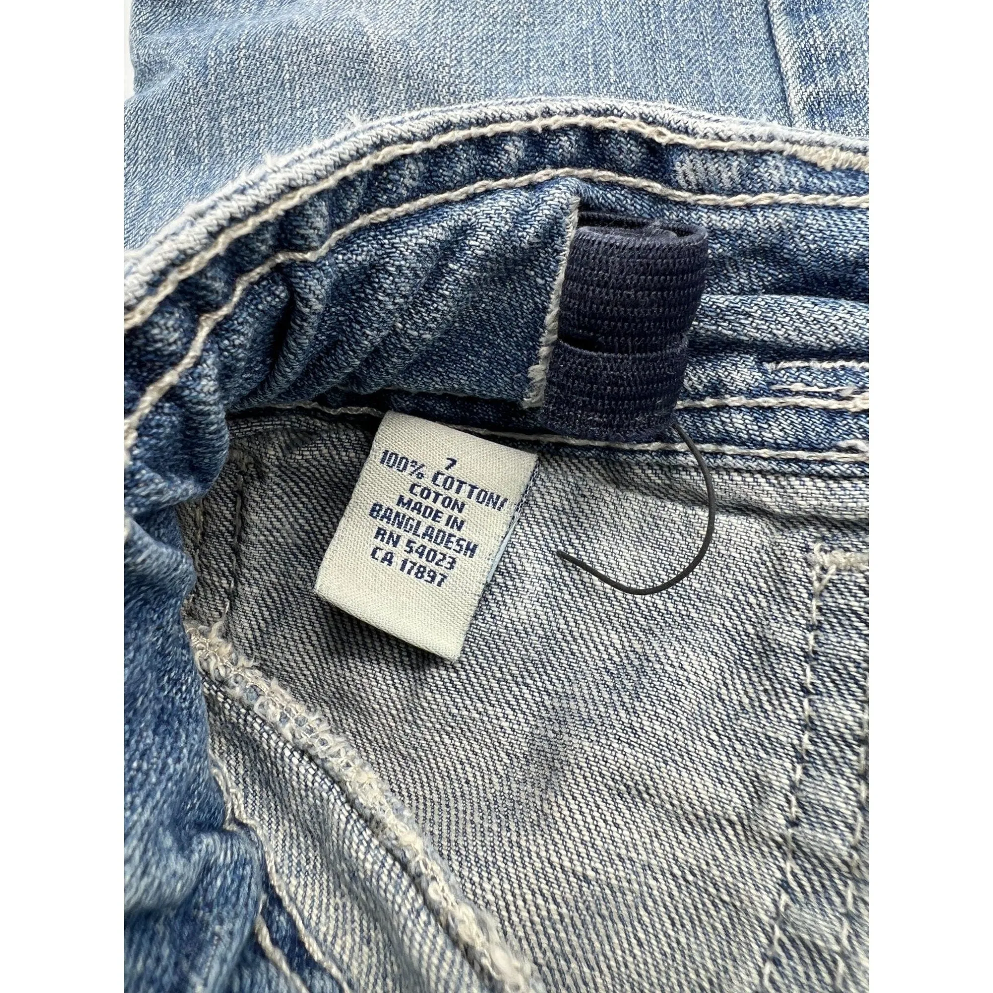 Adorable Size 7 Little Girls Old Navy Denim with Adjustable Waist | Excellent Condition