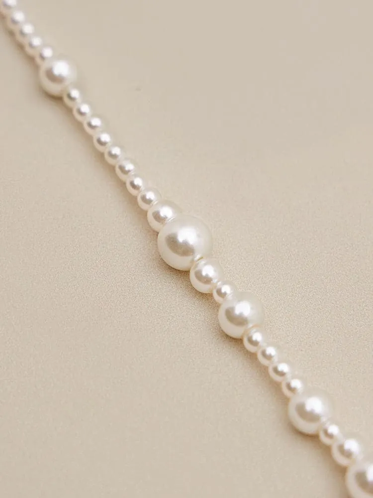 Amoretu Layerable Faux Pearl Long Necklace