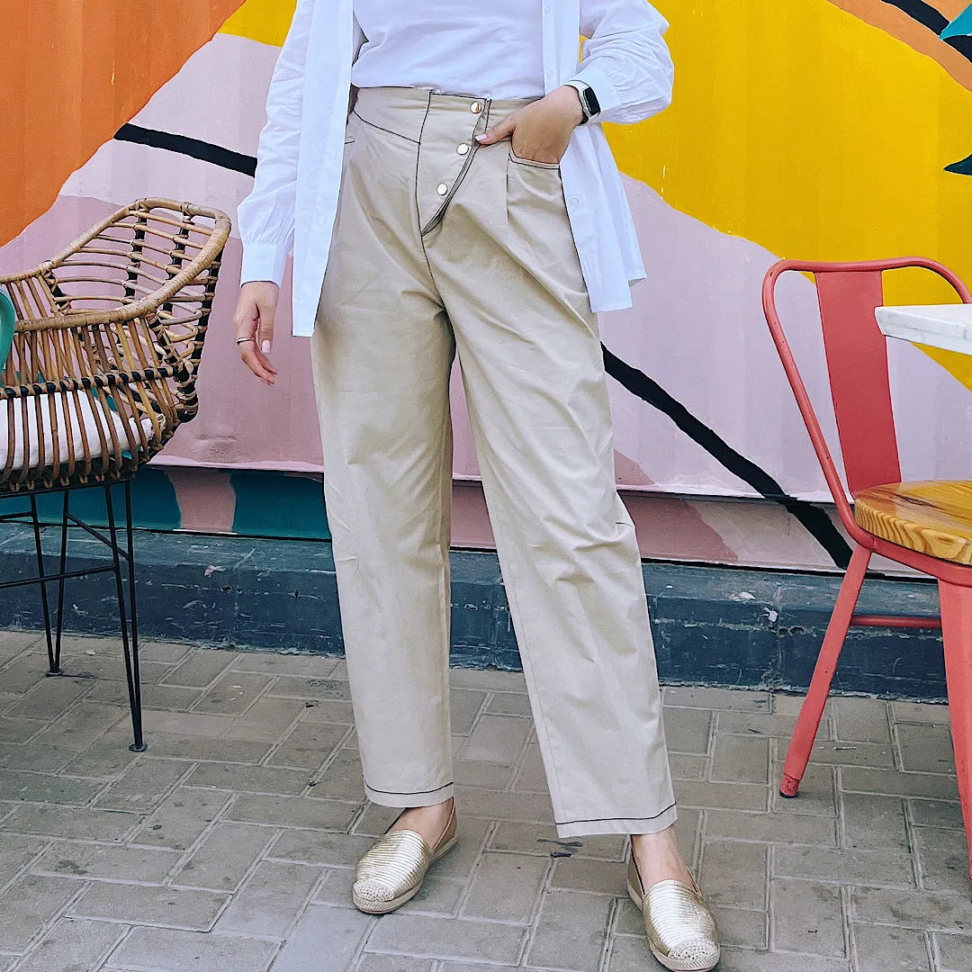 Beige gabardine snap button pants