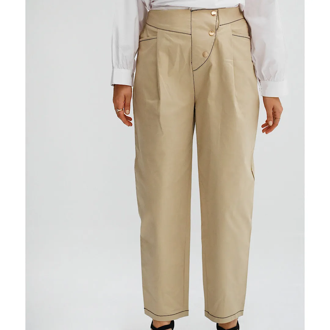 Beige gabardine snap button pants