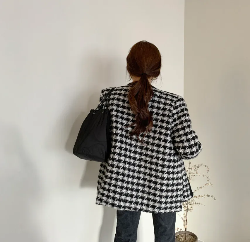 Classic Houndstooth Black & White Quilted Tweed Coat