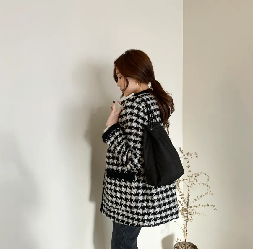 Classic Houndstooth Black & White Quilted Tweed Coat