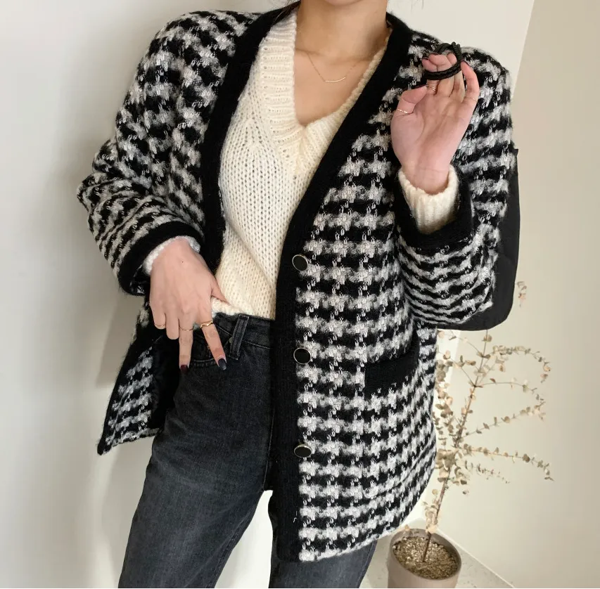 Classic Houndstooth Black & White Quilted Tweed Coat