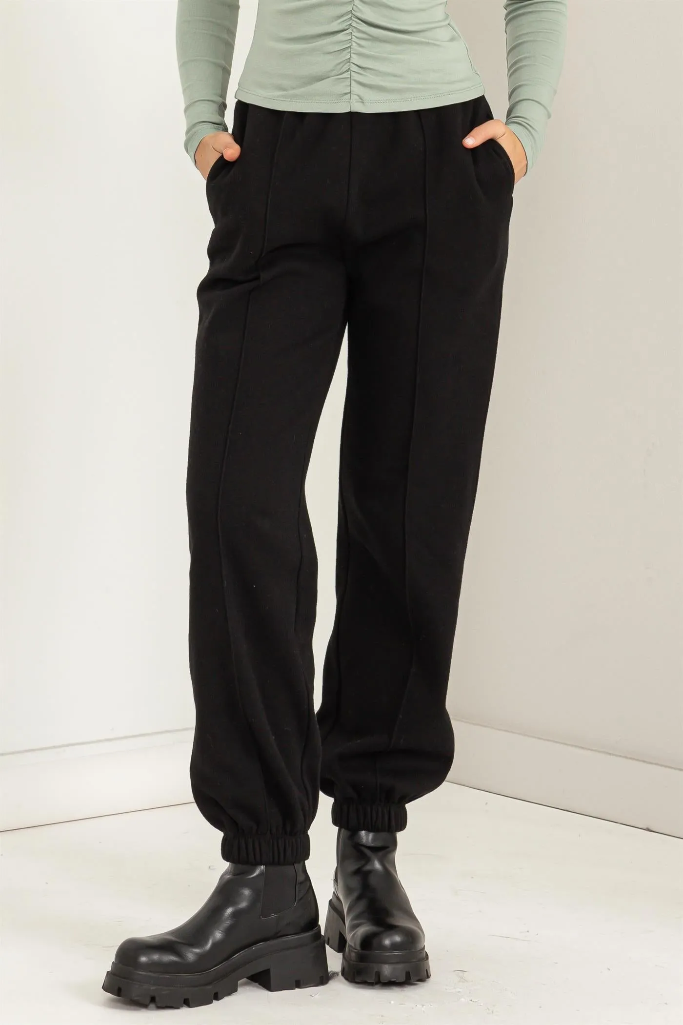 DZ24A197-HIGH-WAISTED PINTUCK SWEATPANTS