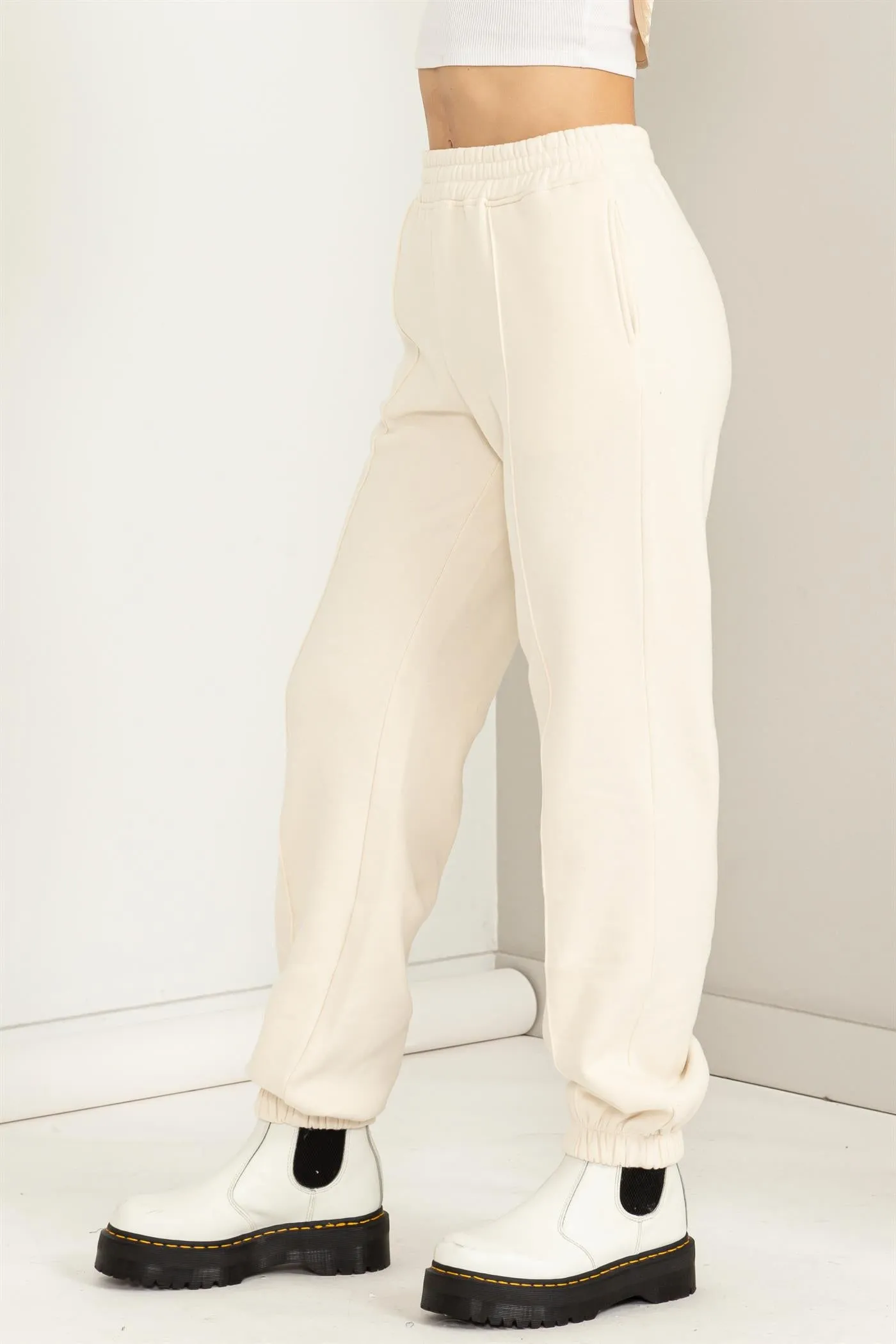 DZ24A197-HIGH-WAISTED PINTUCK SWEATPANTS