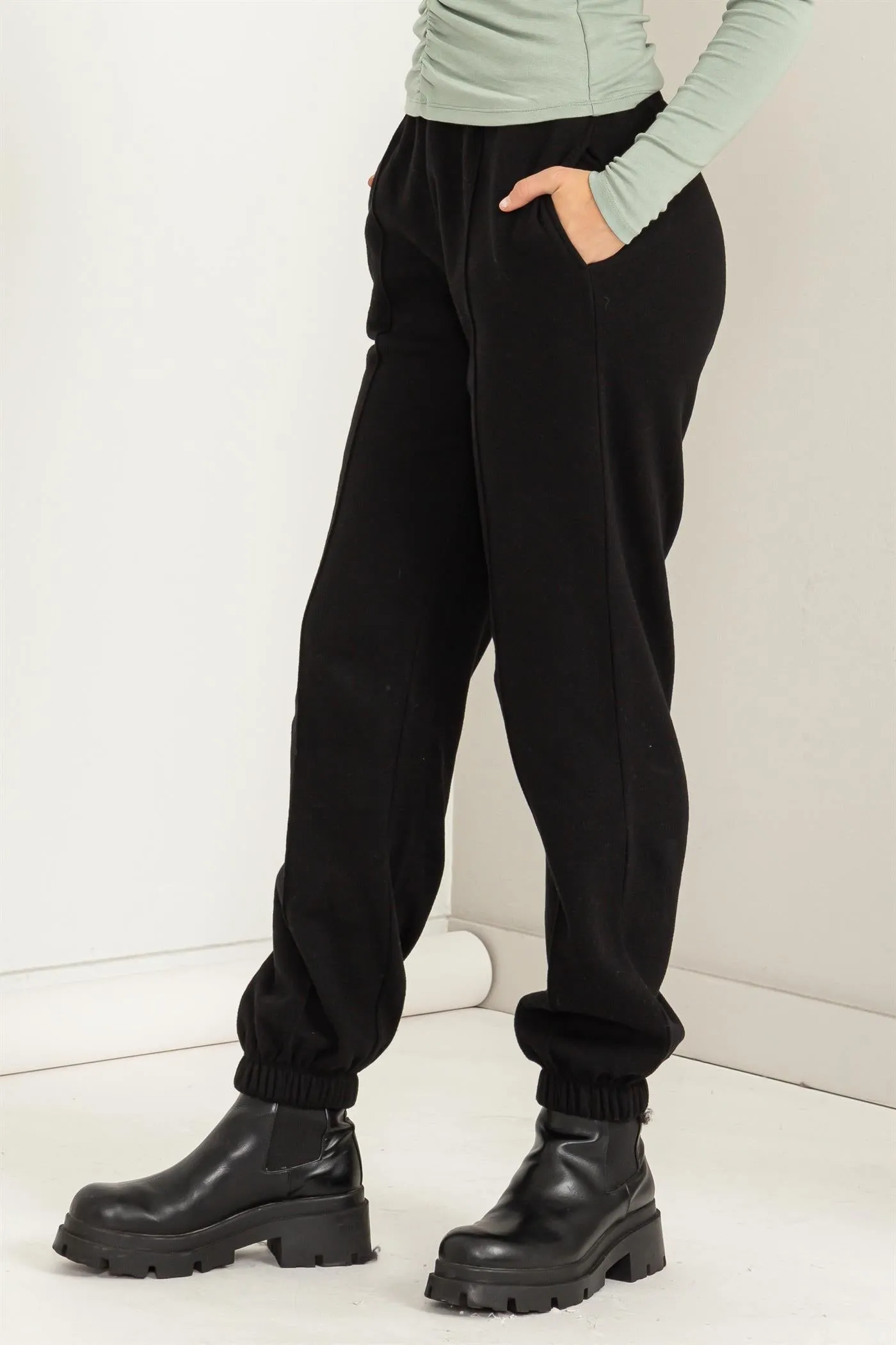 DZ24A197-HIGH-WAISTED PINTUCK SWEATPANTS