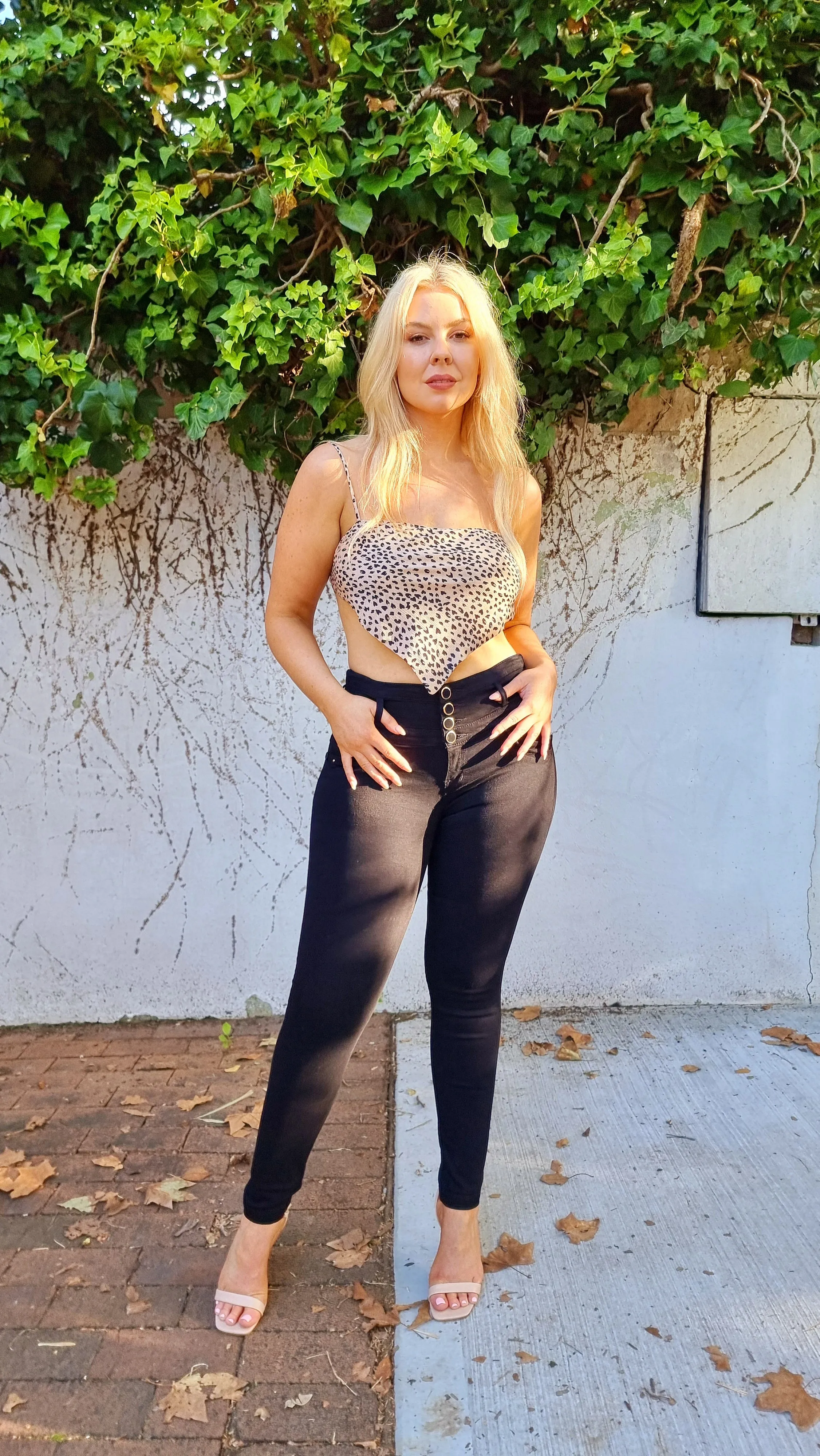 Gina Push Up Jeans - High Waisted - Black Texture