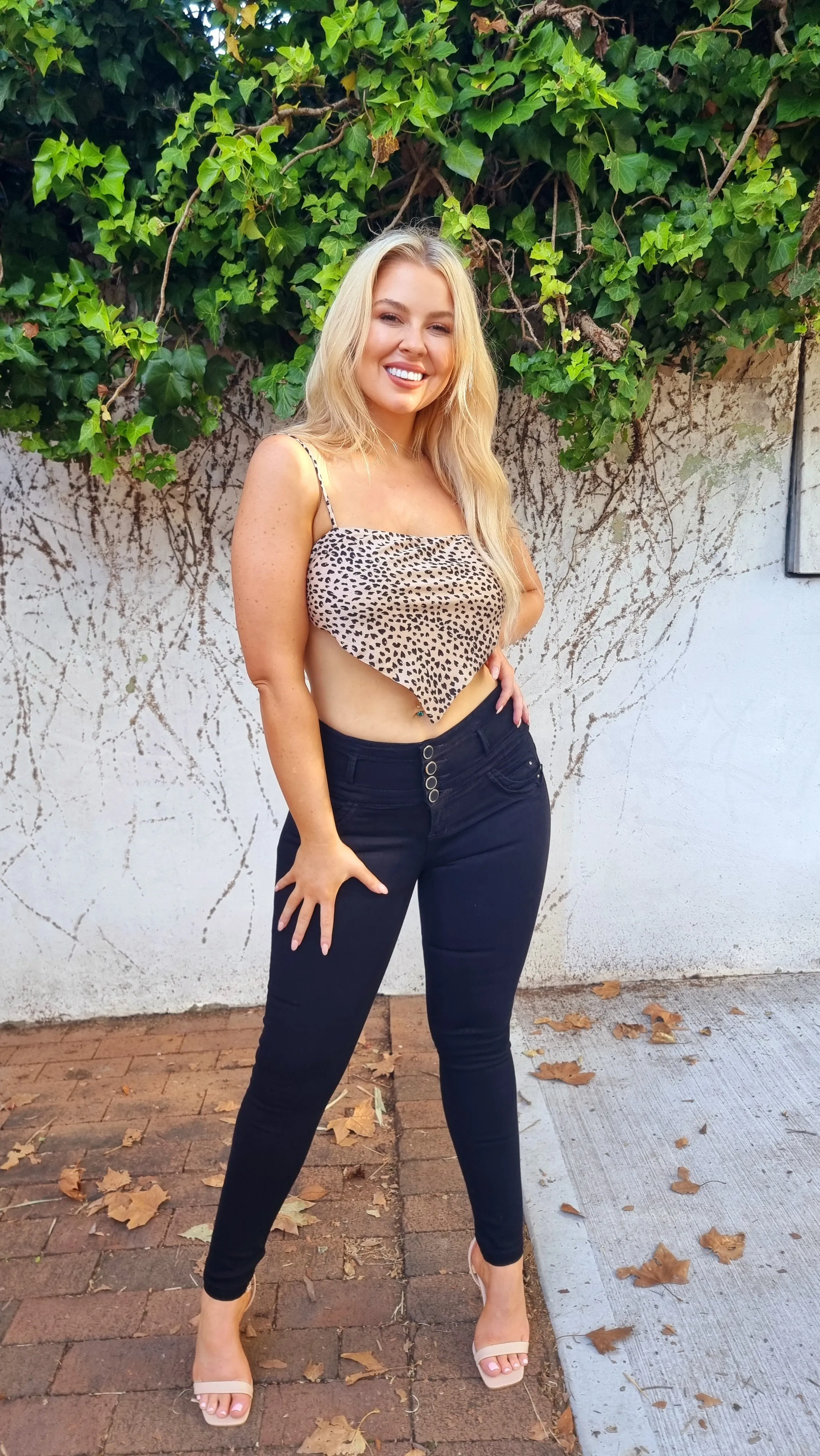 Gina Push Up Jeans - High Waisted - Black Texture