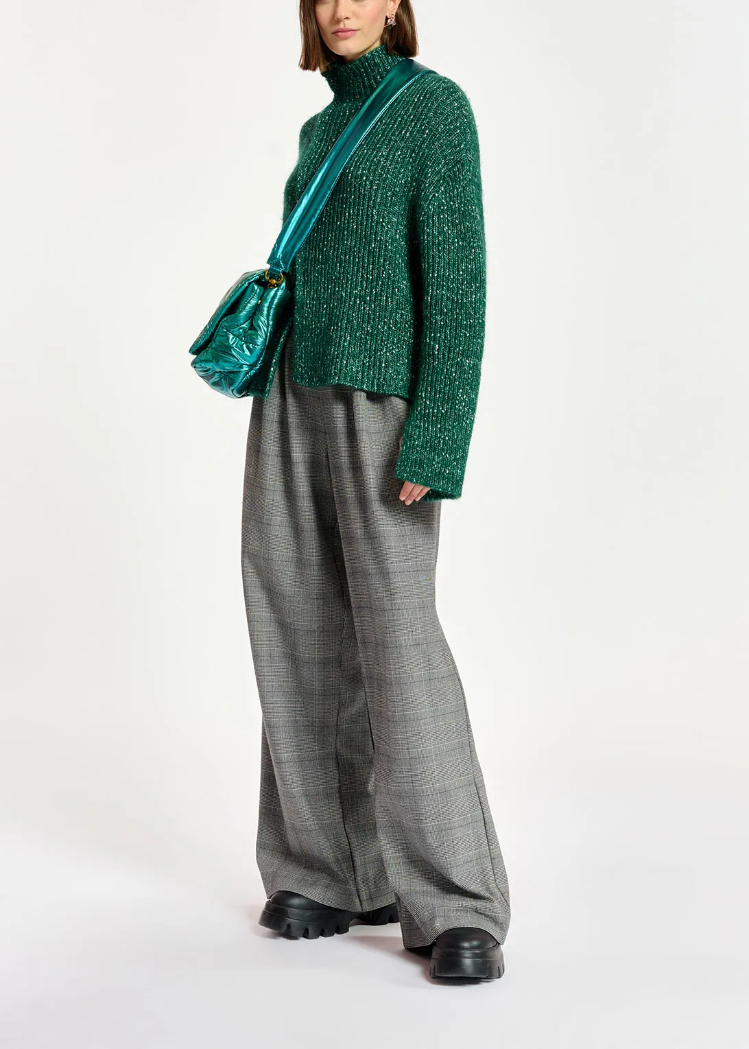 Grey wide-leg pants with check motif
