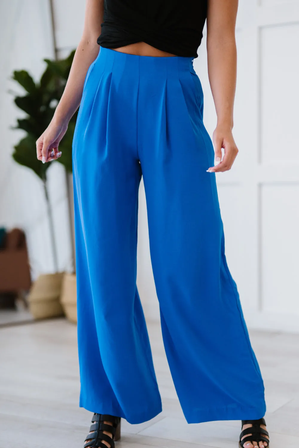 Headin' to New York Pleated High-Waist Pants