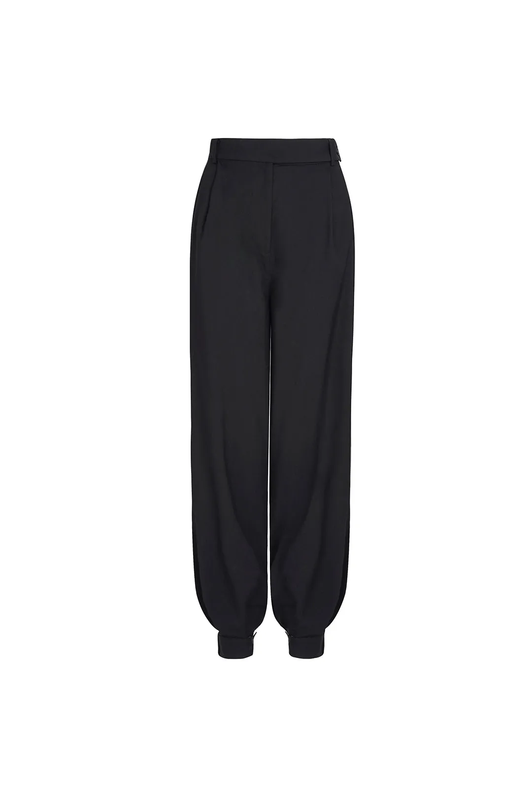 High-waisted trousers | Loose leggings | Street shot leggings
