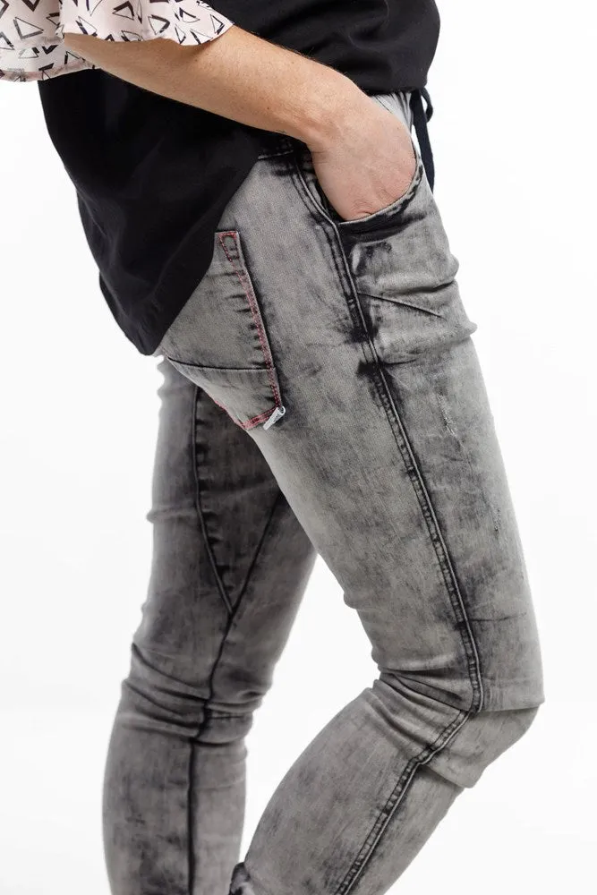 Home Lee Weekender Jeans Grey Wash Preorder Late February