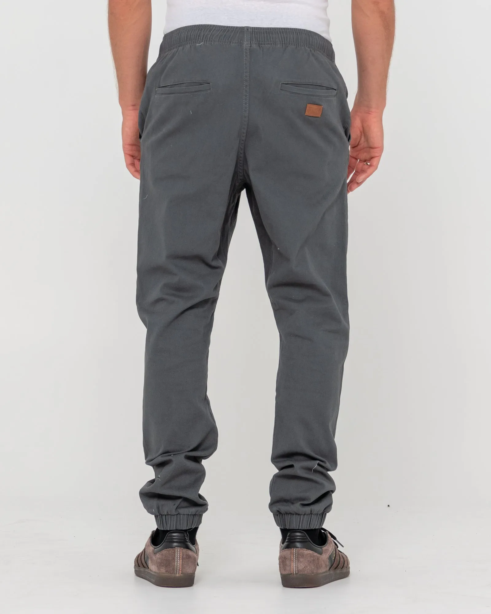 Hook Out Slim Fit Elastic Pant