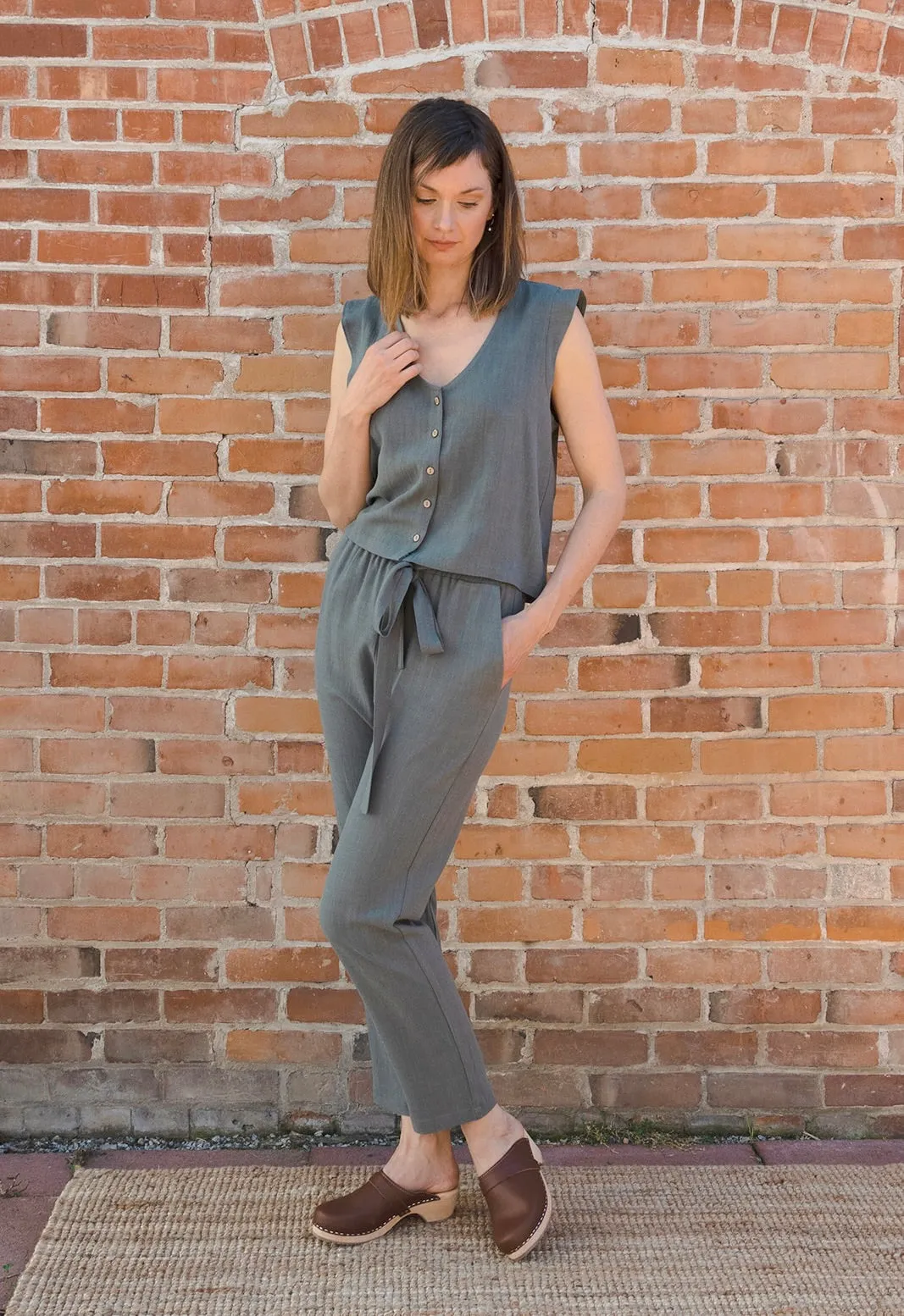 Ivara Pant in Ivy
