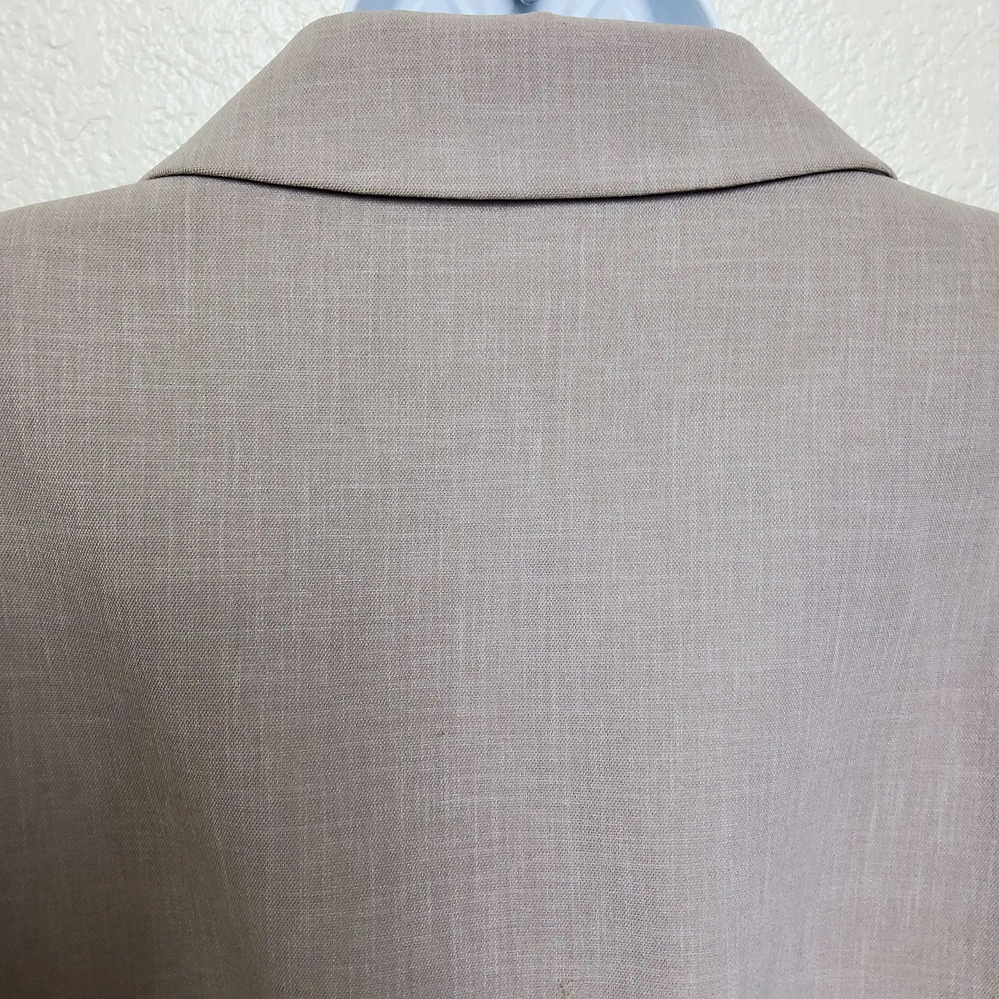 Kasper Beige Blazer with Zippered Sleeves & Pockets, Women's Size 10