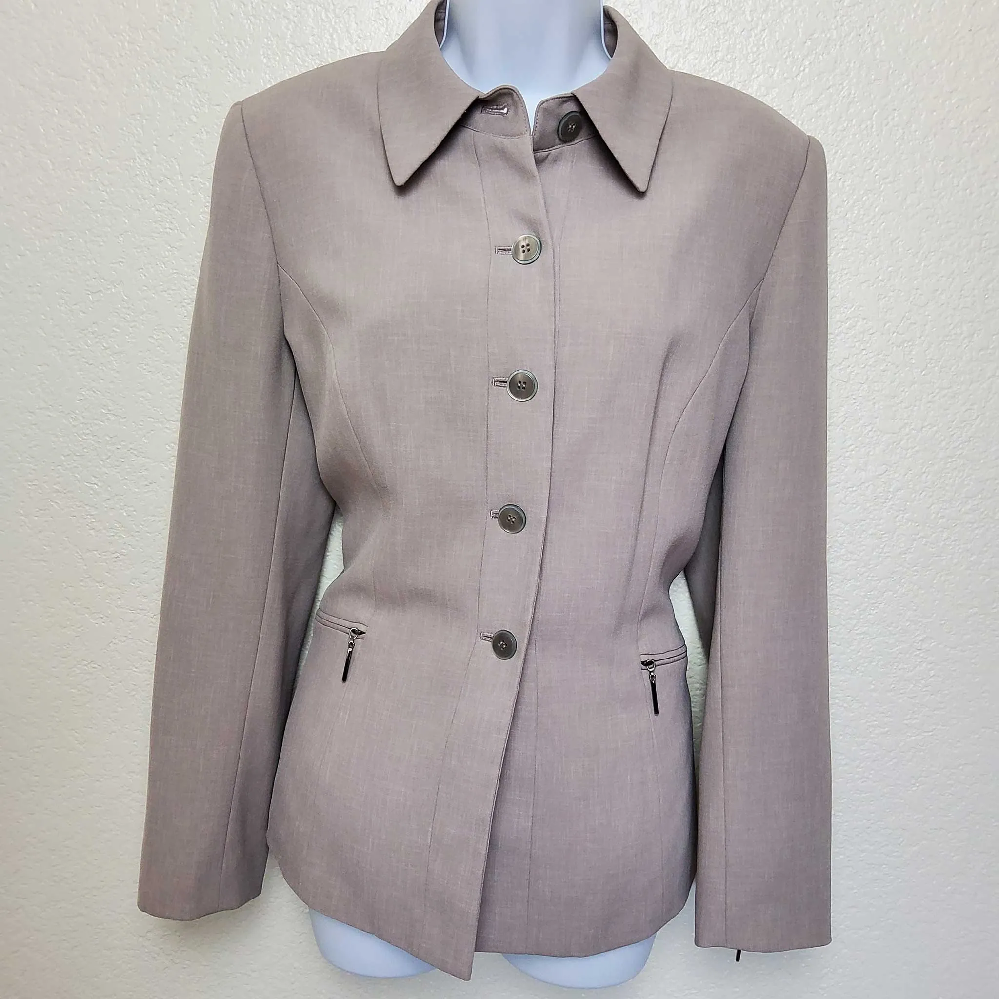 Kasper Beige Blazer with Zippered Sleeves & Pockets, Women's Size 10