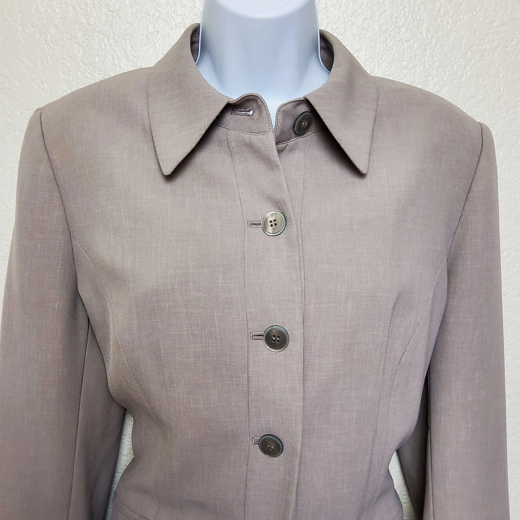 Kasper Beige Blazer with Zippered Sleeves & Pockets, Women's Size 10