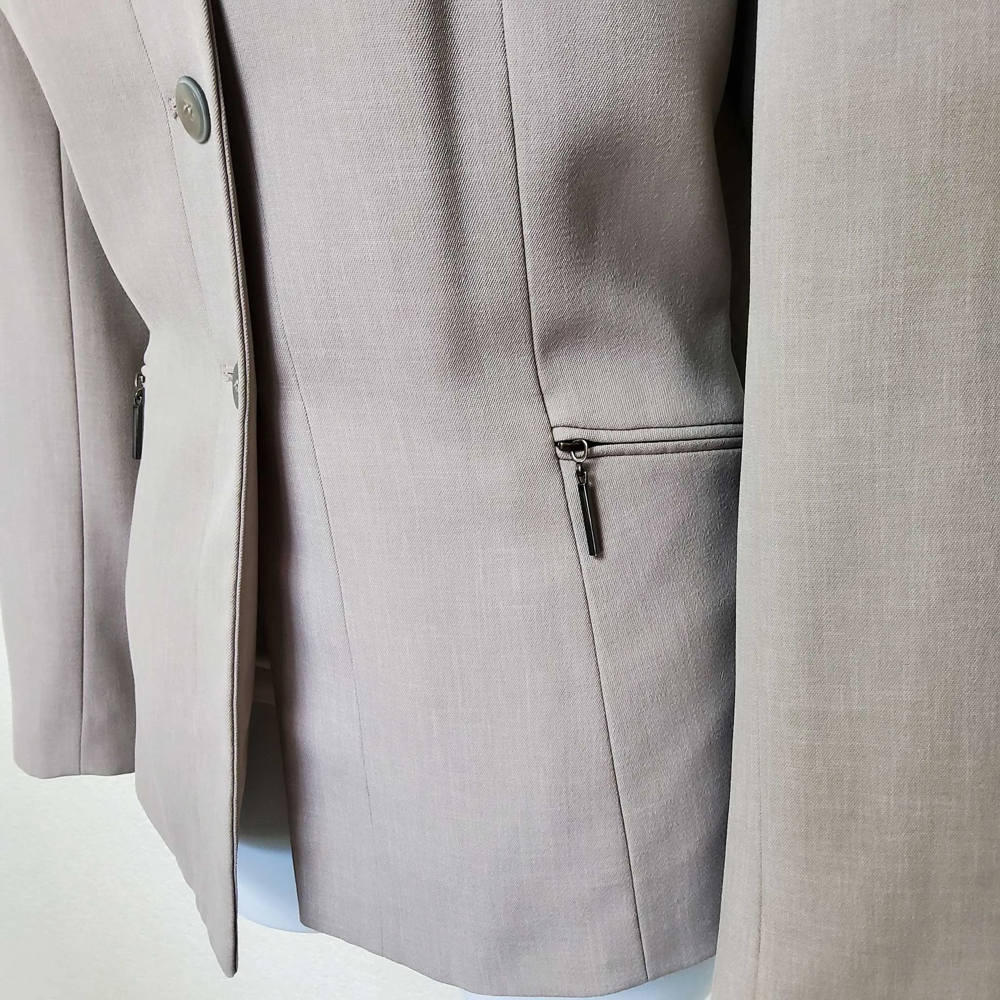 Kasper Beige Blazer with Zippered Sleeves & Pockets, Women's Size 10