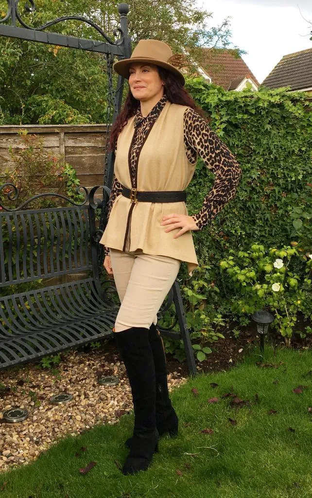 Lily Camel Herringbone 100% Cashmere Gilet