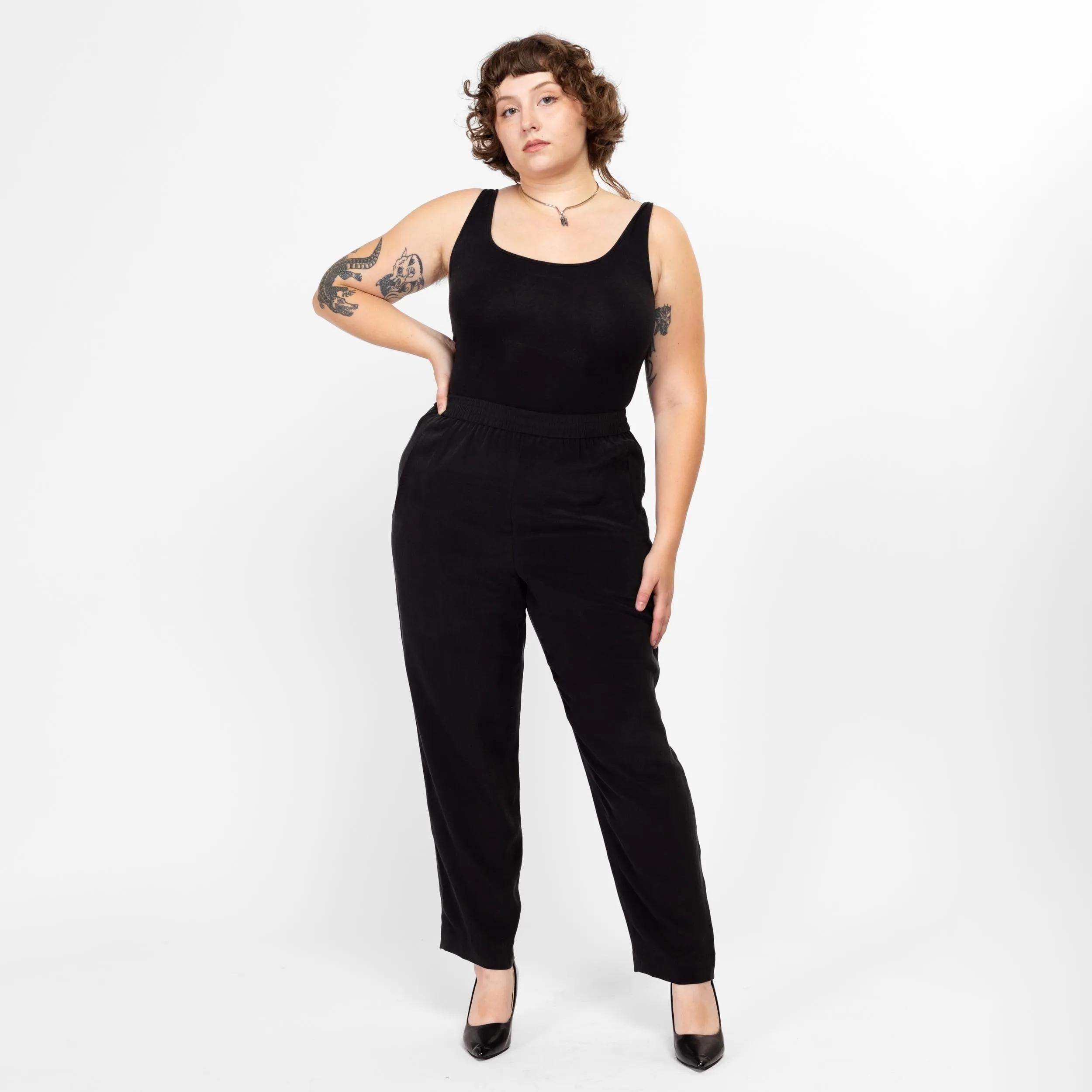 Lrg-XL 80s Black Silk High Waisted Trousers 32"-38"
