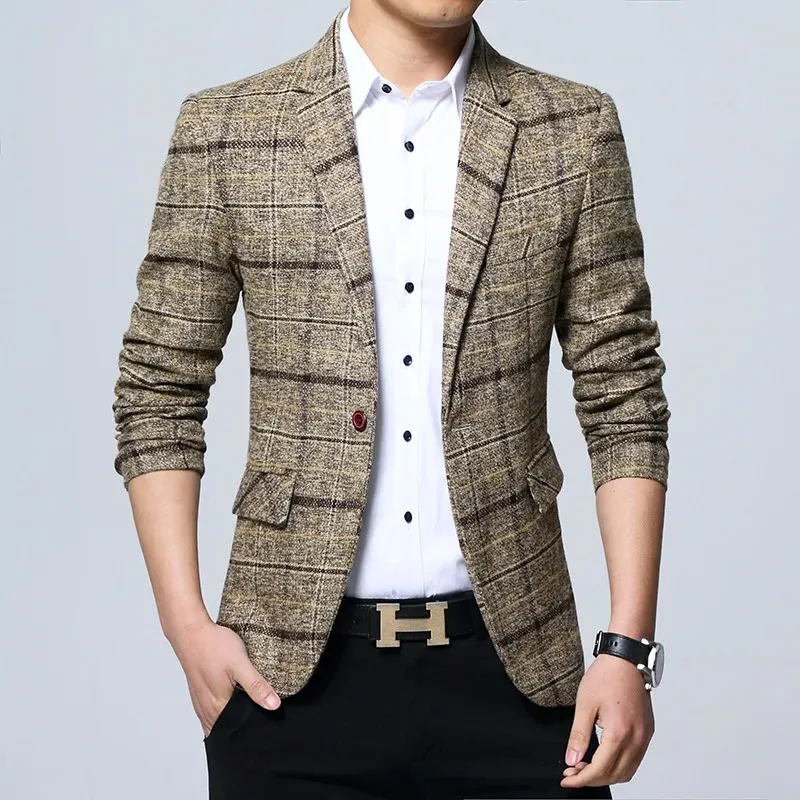 Men's Checked Pattern Slim Fit Blazer | Ideal for All Seasons