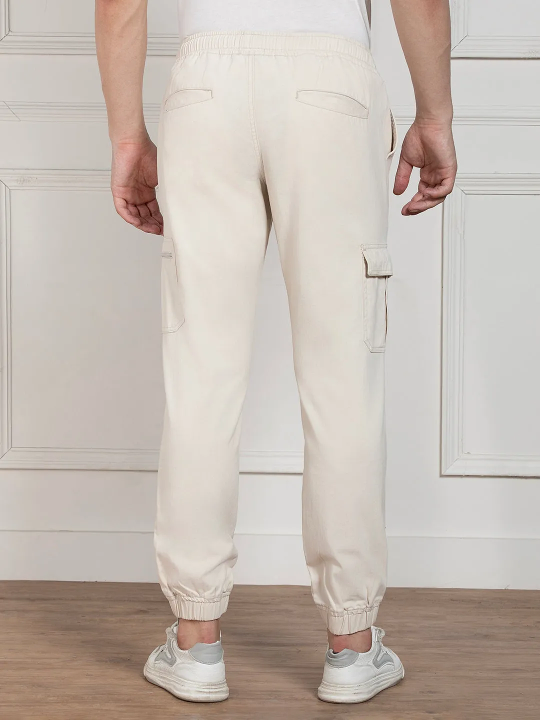 Men's Solid Cream Stretchable Cargo Joggers