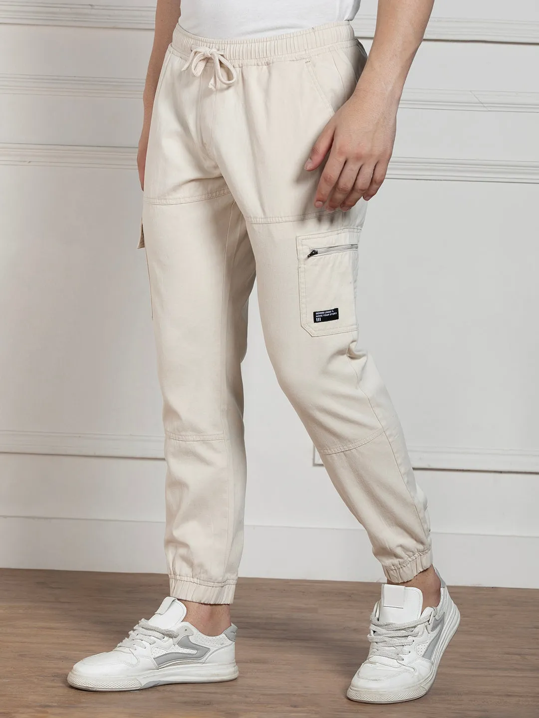 Men's Solid Cream Stretchable Cargo Joggers