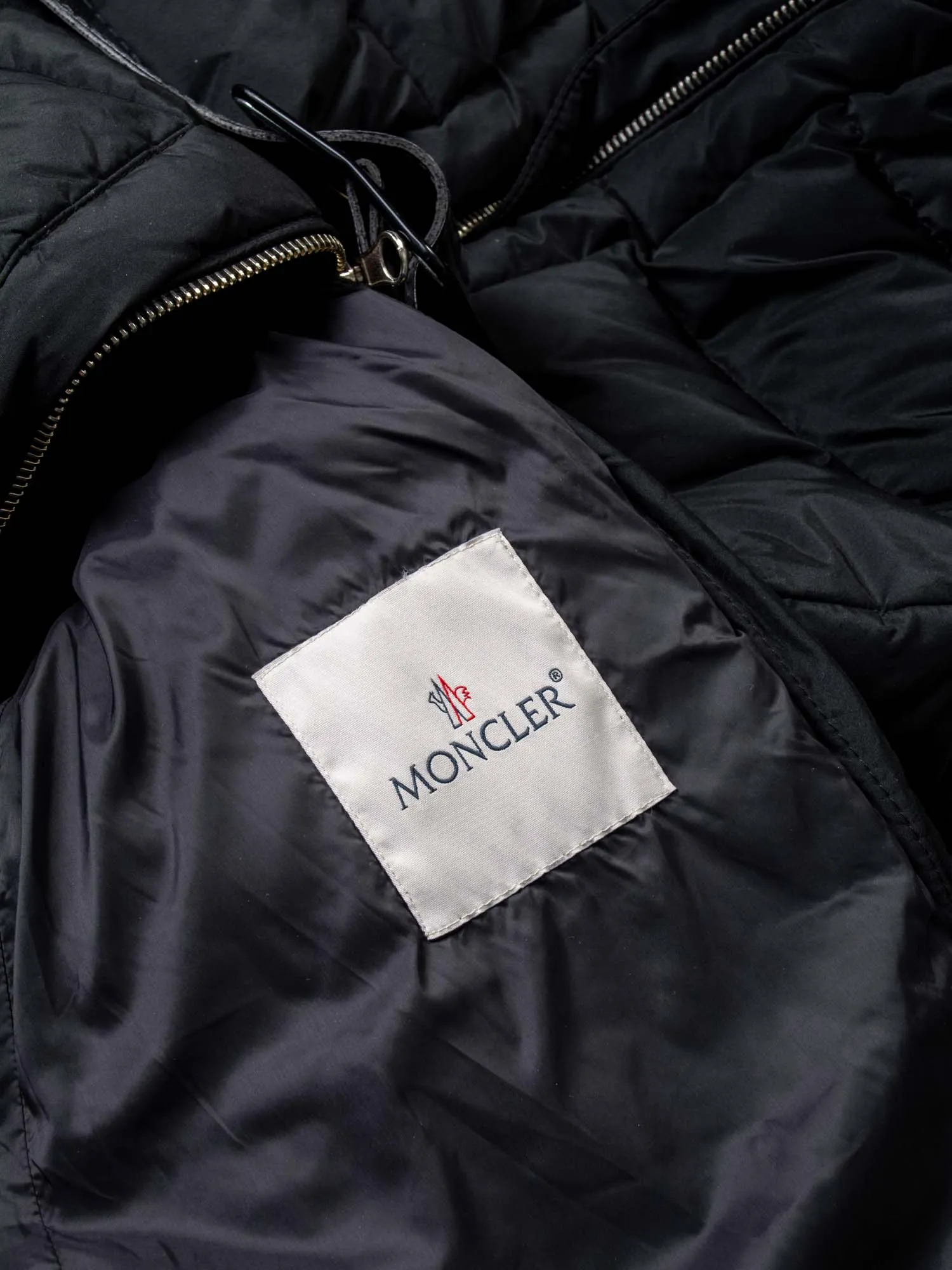 Moncler  Quilted Fitted Hooded Down Puffer Coat Black