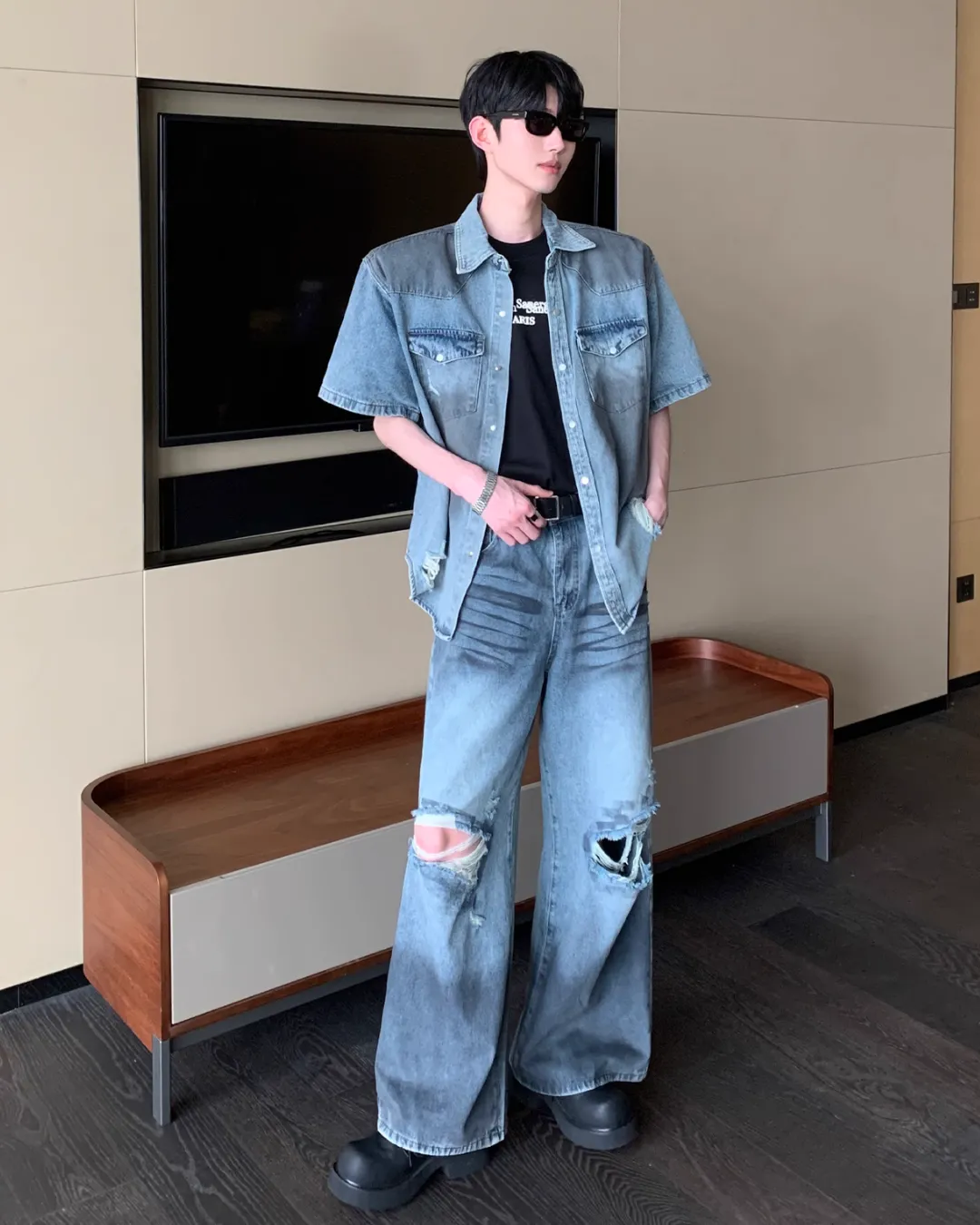 Oversized Denim Shirt / Wide Straight Denim Pants CBJ0077