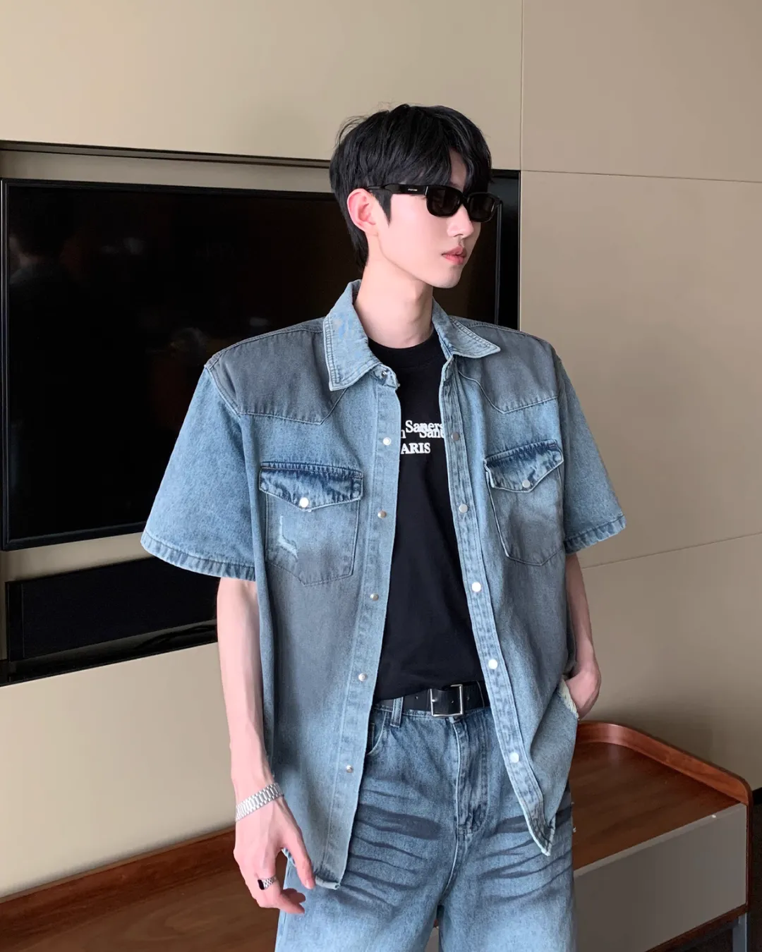 Oversized Denim Shirt / Wide Straight Denim Pants CBJ0077