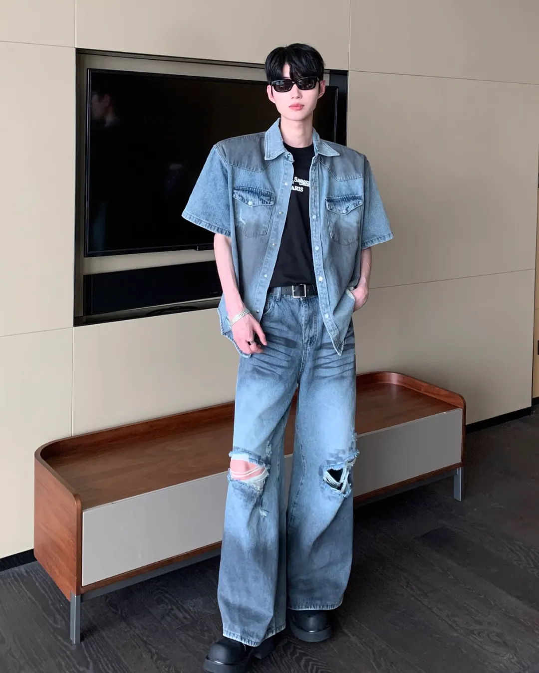 Oversized Denim Shirt / Wide Straight Denim Pants CBJ0077