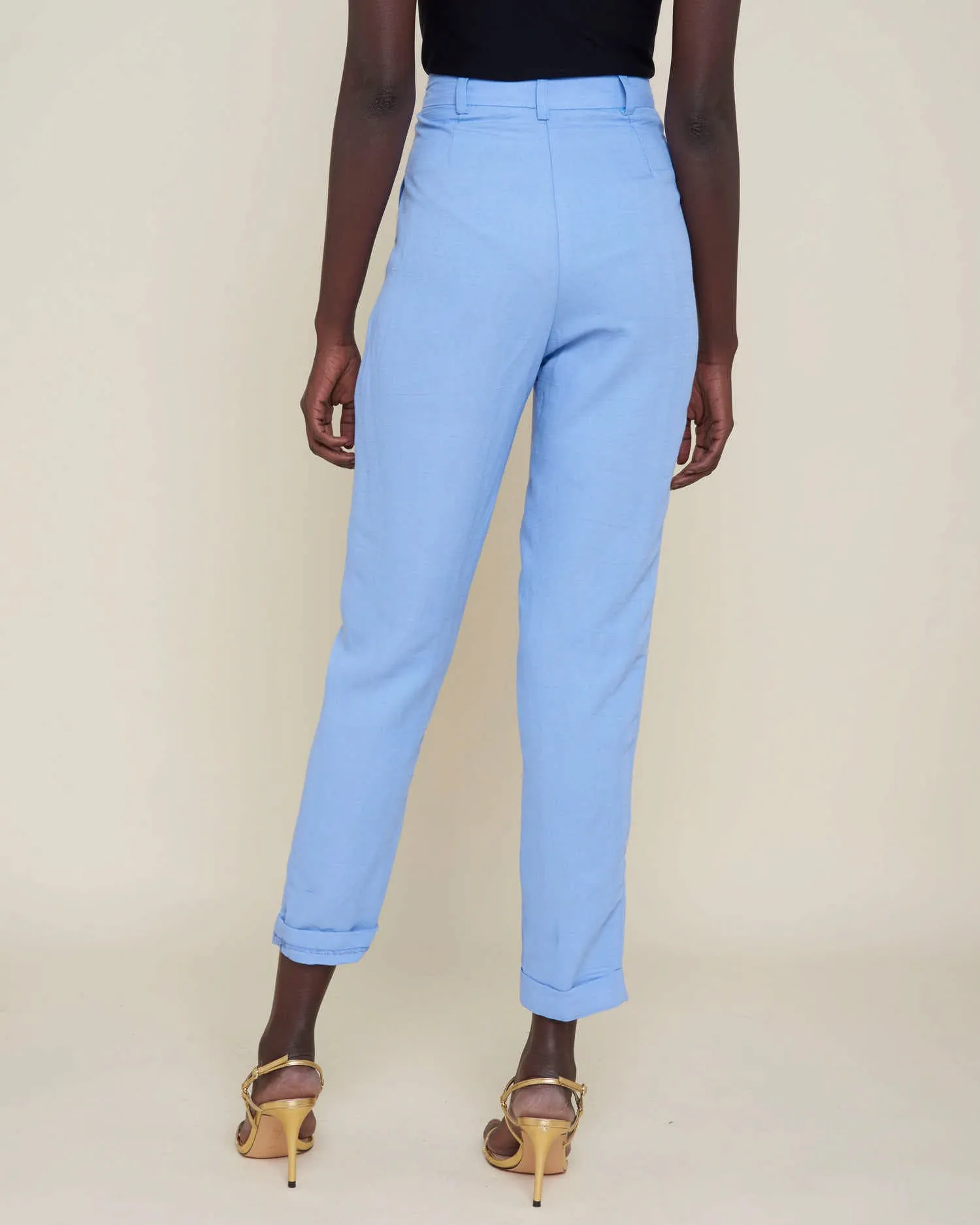 Pants with pleats