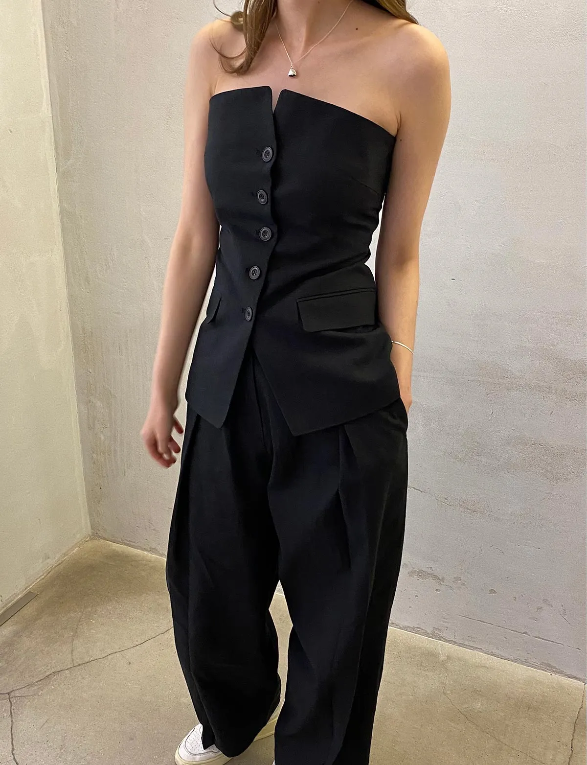 Pleated Linen-Blend Crop Pants