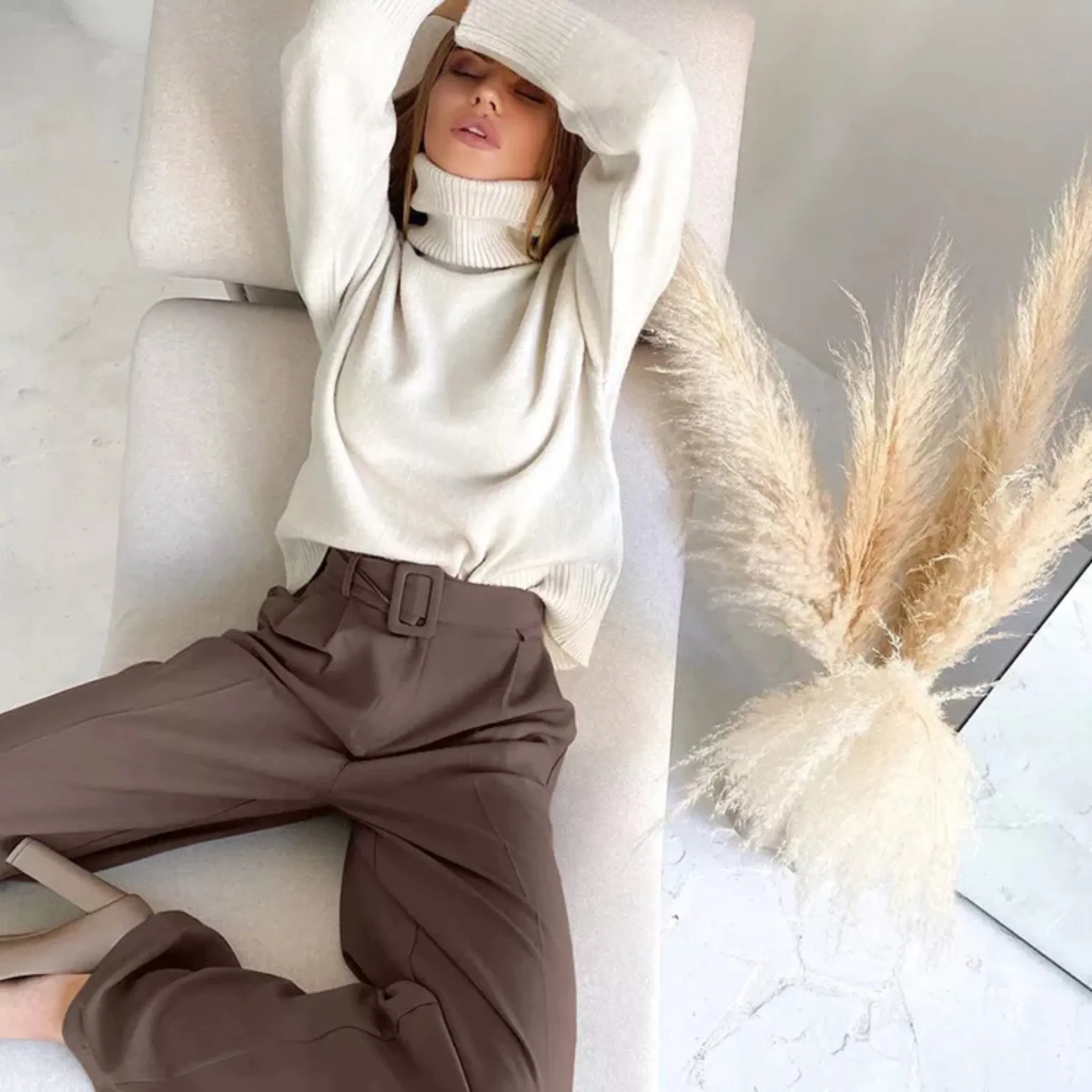 Pleated Wide Leg Belted Pants