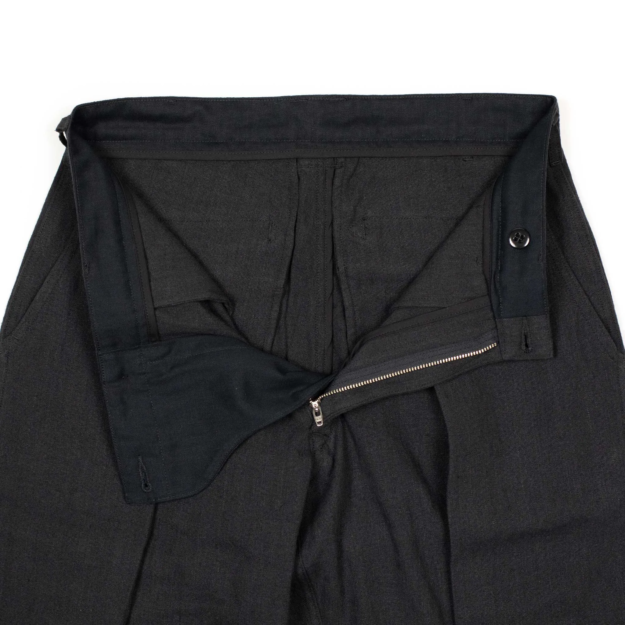 Riding pants in black linen