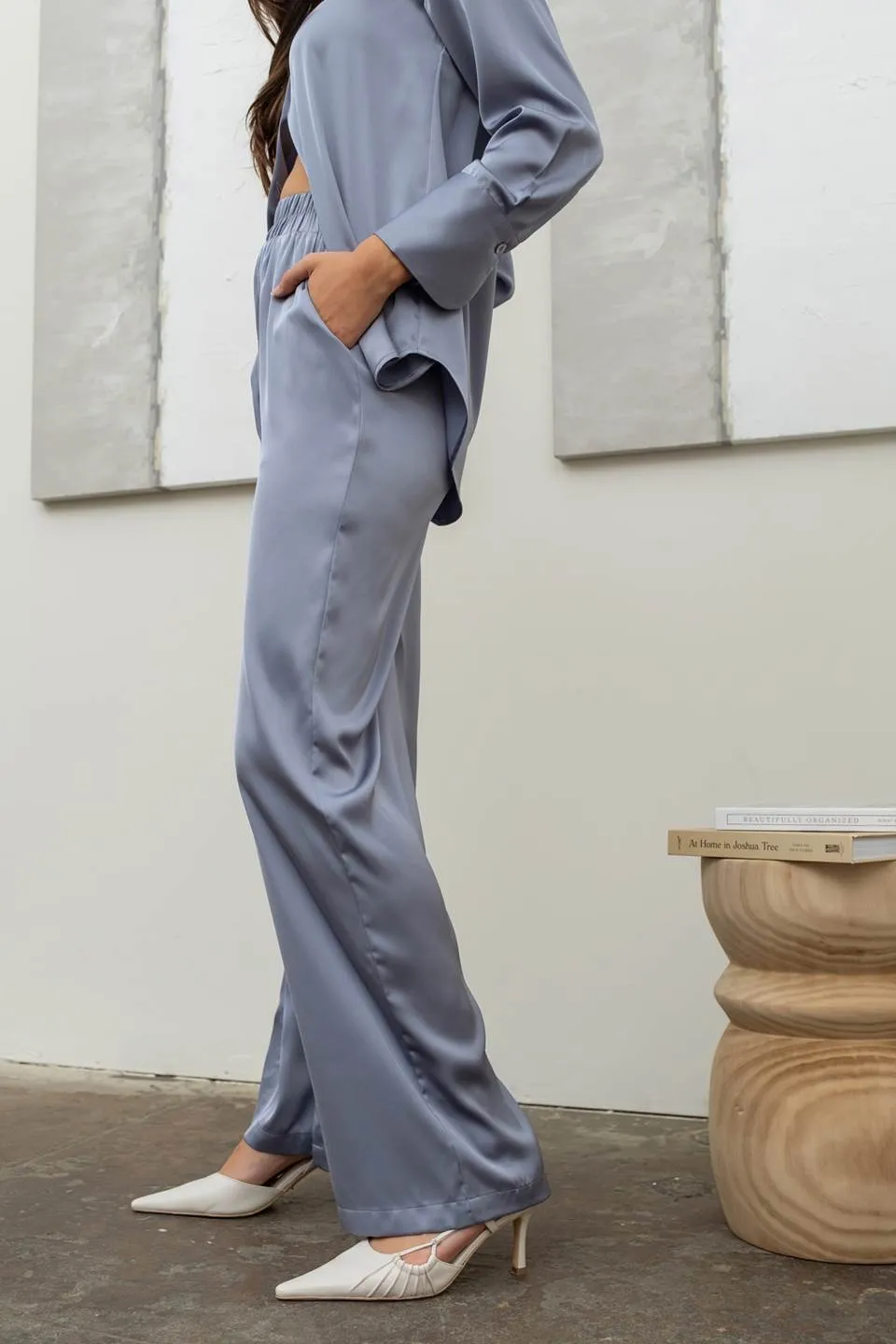 SOLID SATIN WIDE LEG PANTS