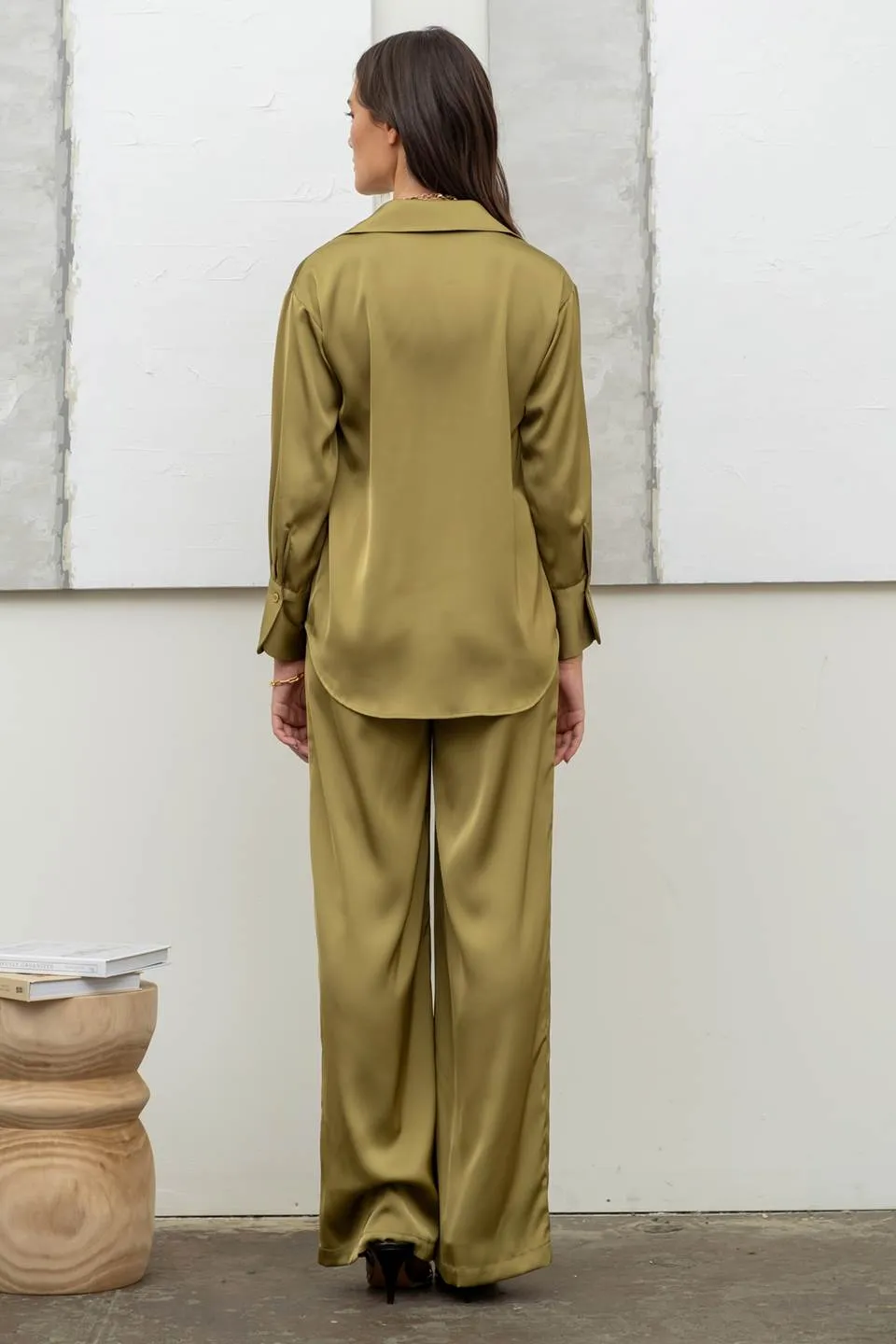 SOLID SATIN WIDE LEG PANTS