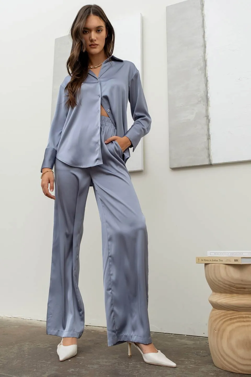 SOLID SATIN WIDE LEG PANTS