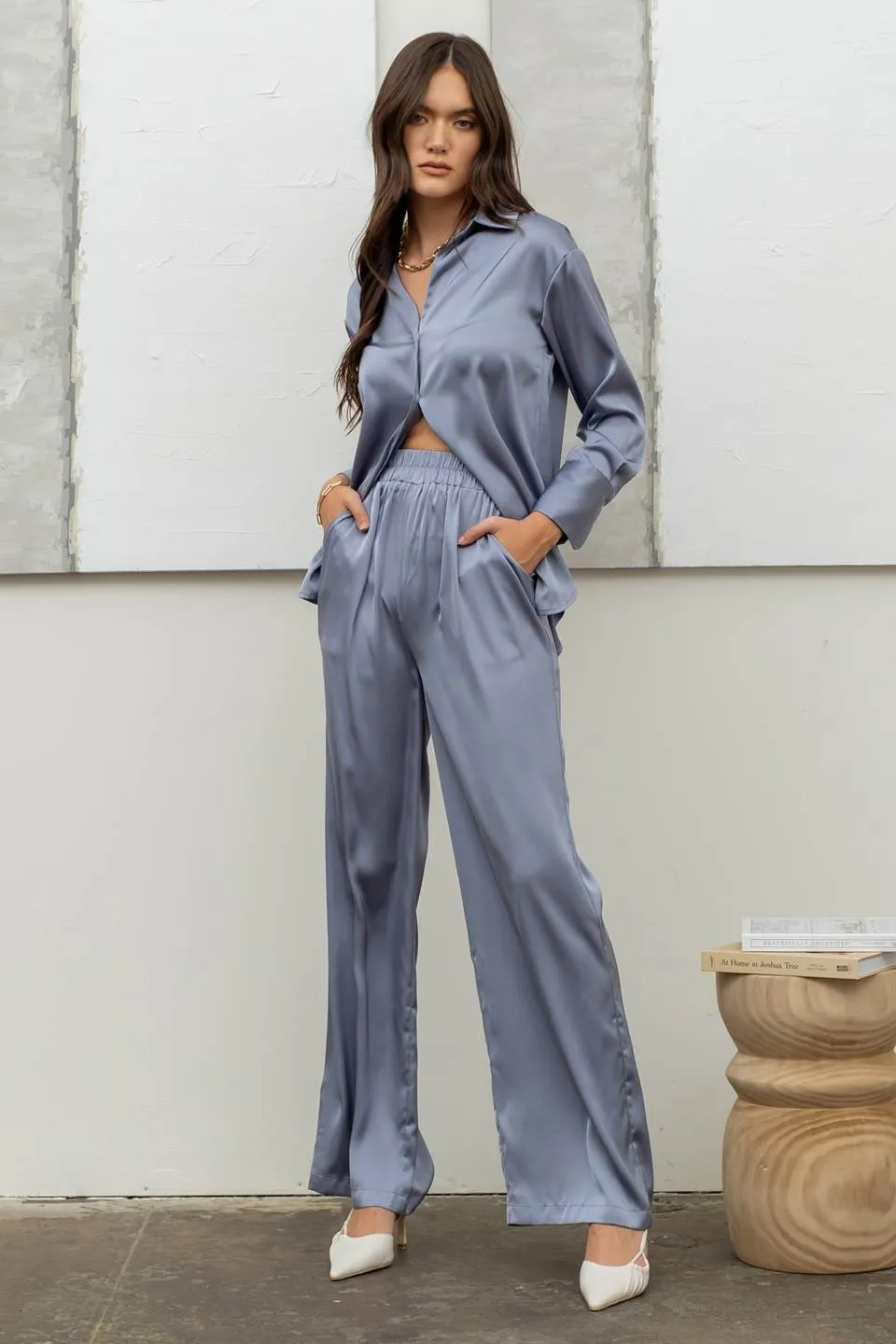 SOLID SATIN WIDE LEG PANTS