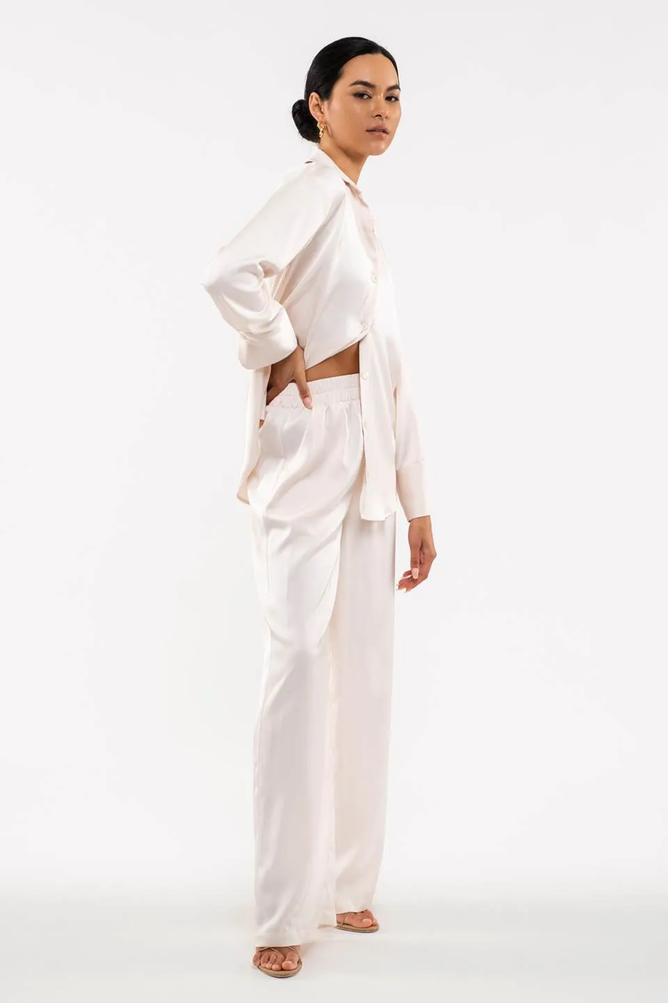 SOLID SATIN WIDE LEG PANTS