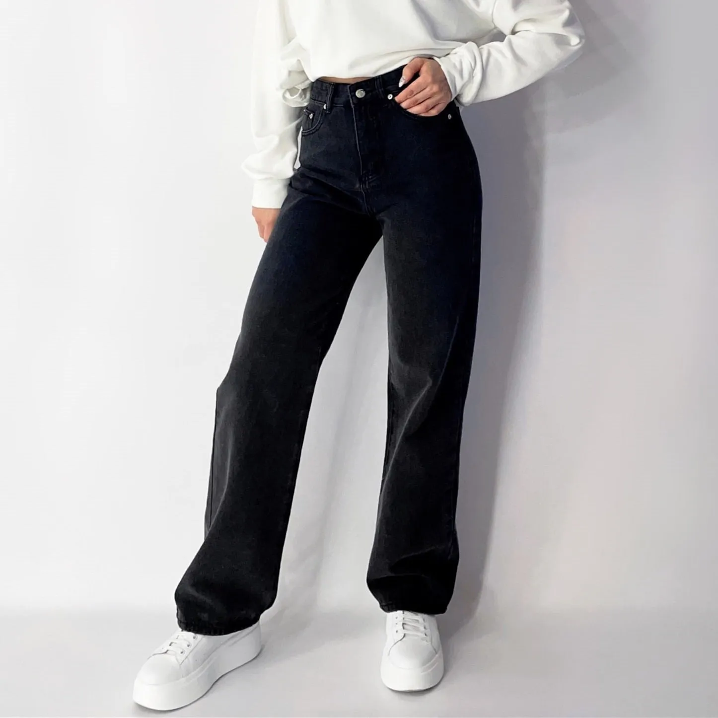 Straight Cut High Waist Jeans