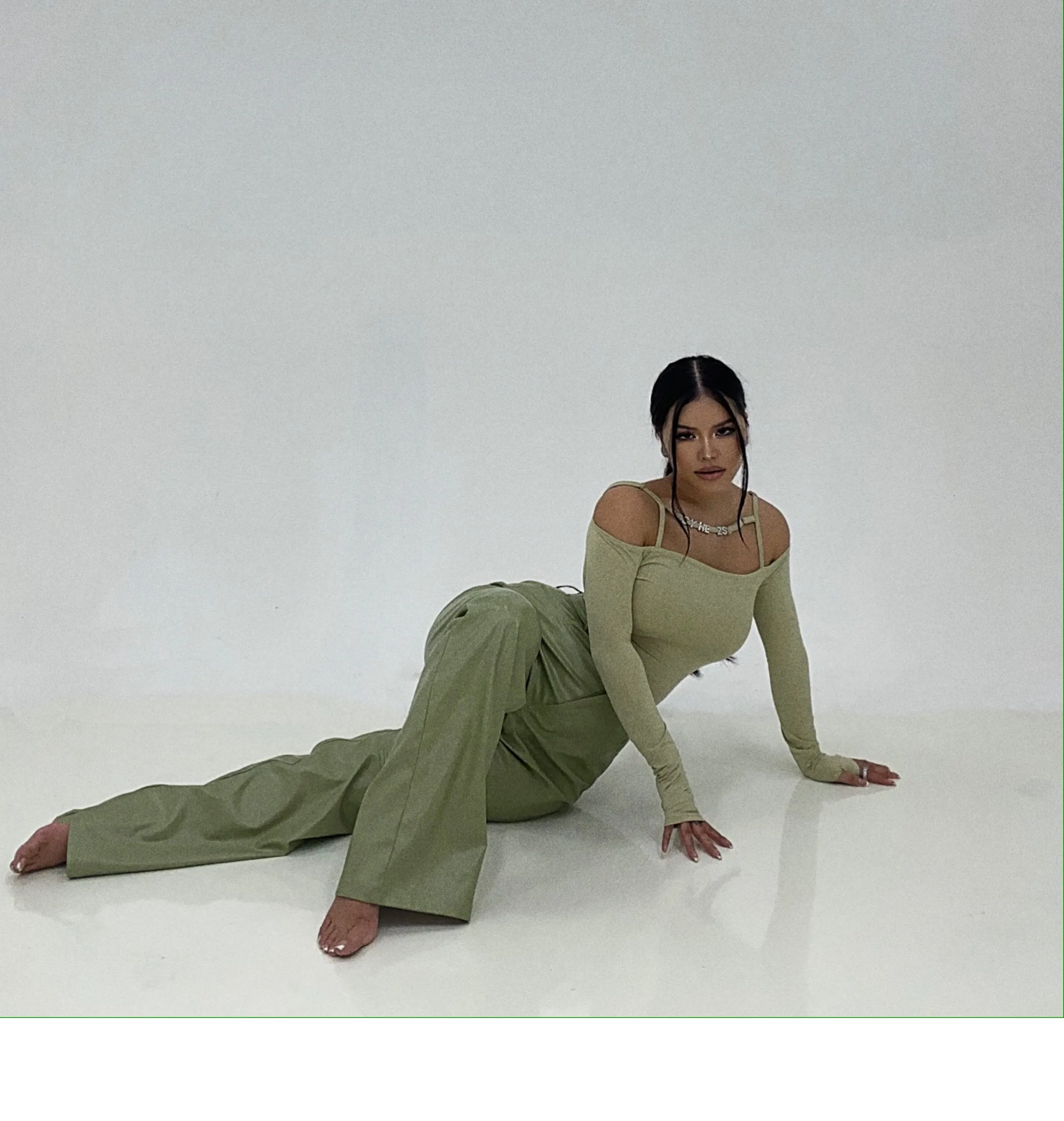 SYNEZS Solid Bodysuit