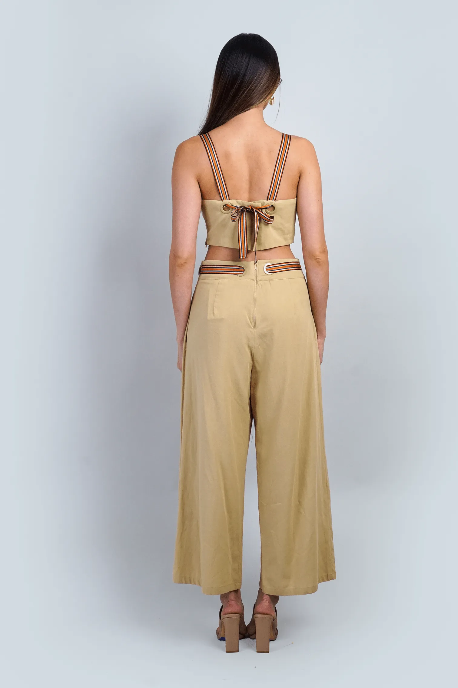 Tan Grommet Ribbon Set