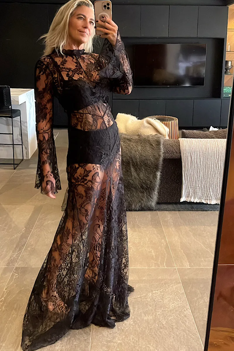 The SOÖCHI Lace Dress
