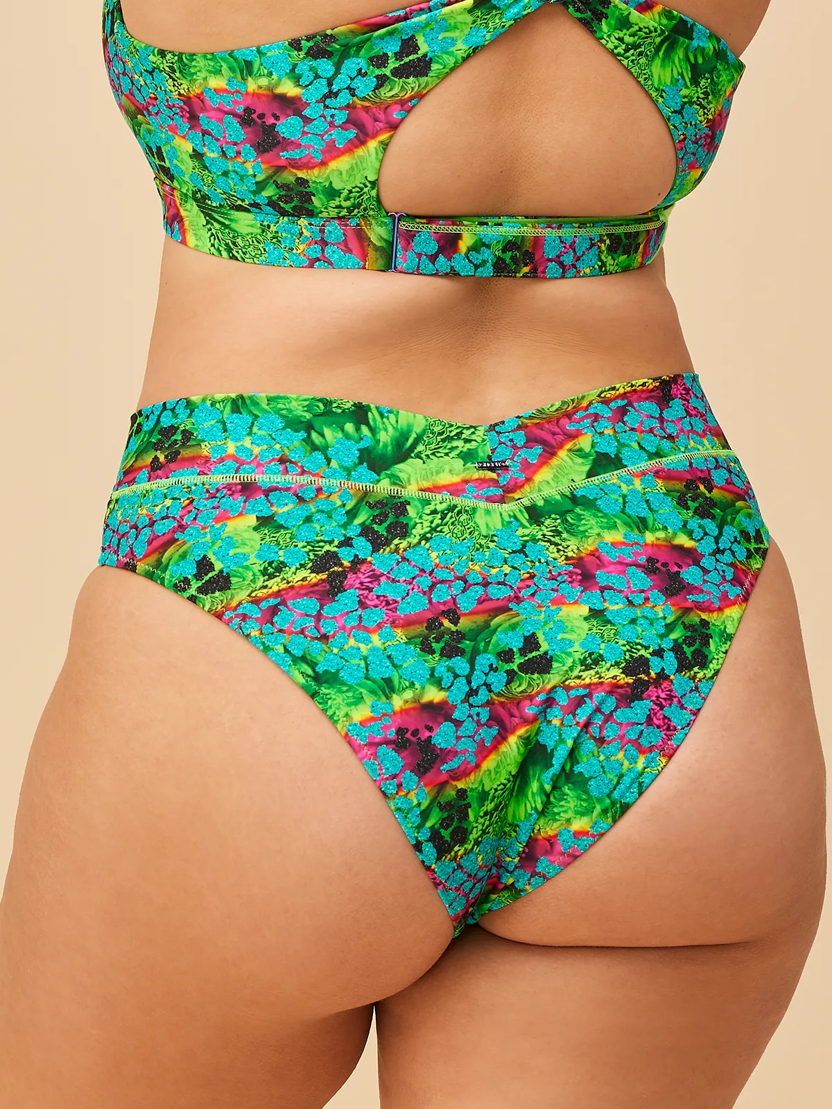 V High Waist Bottom