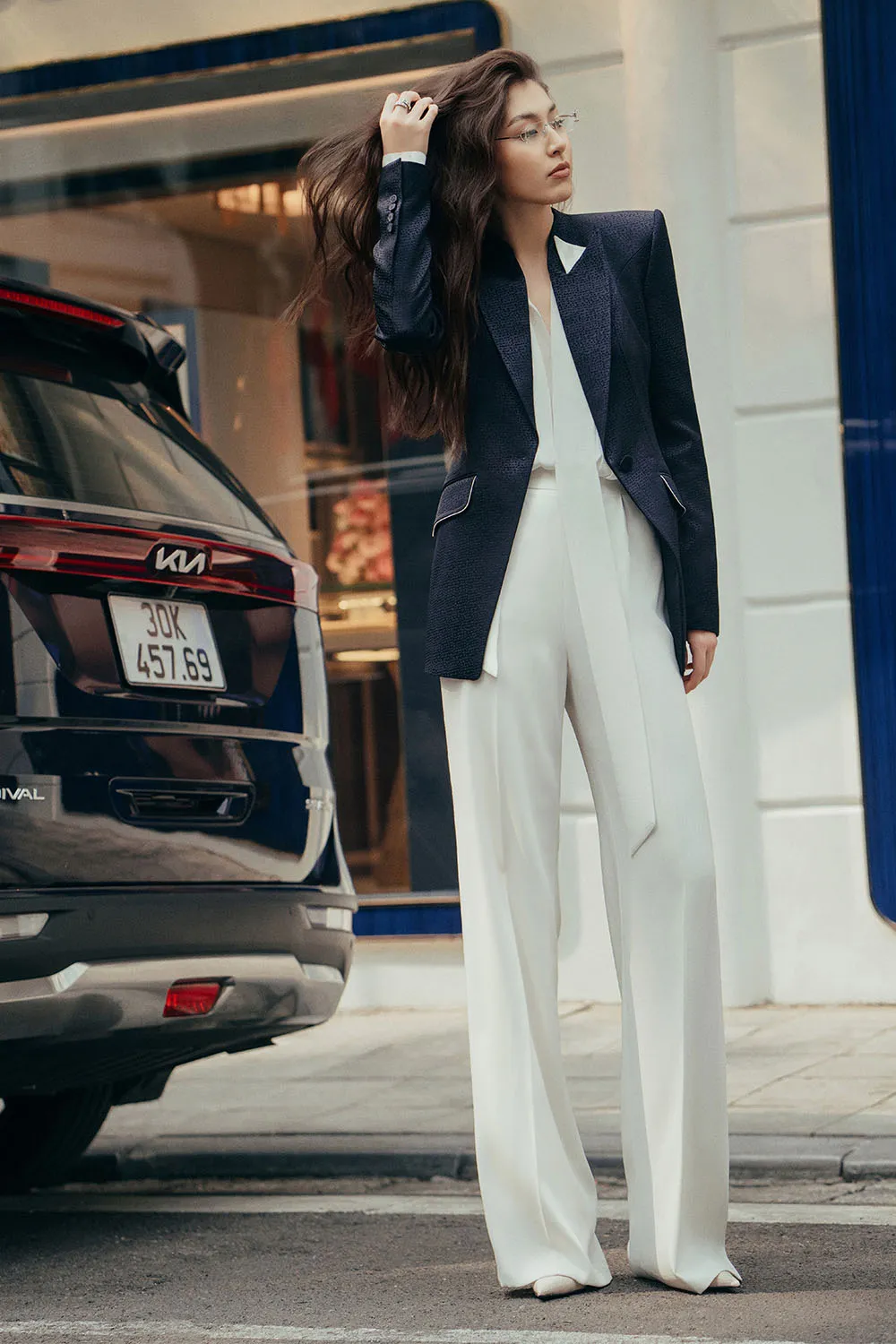Vigo Structured Square Shoulder Satin Blazer