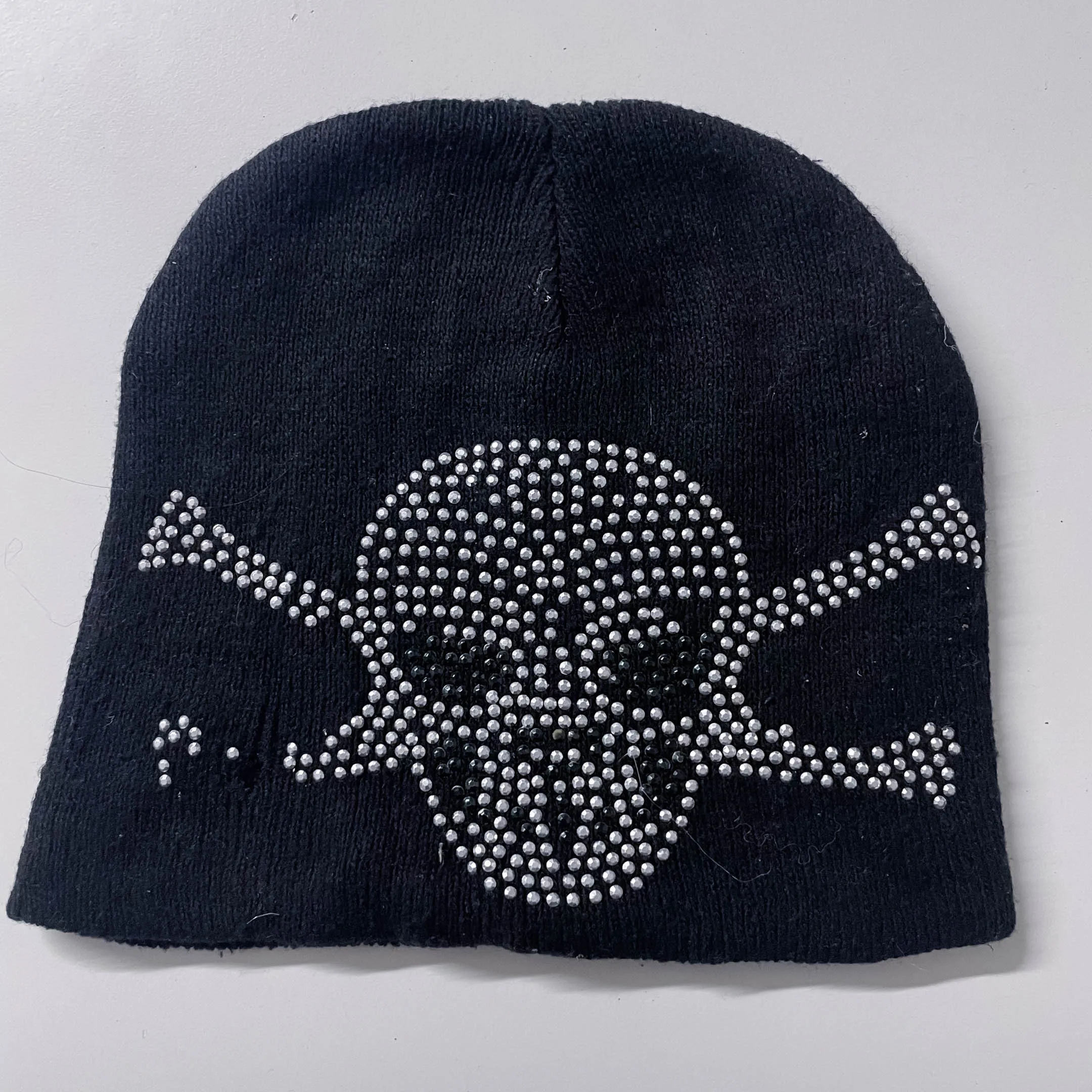 Vintage Black studded skull embroidery beanie winter hat