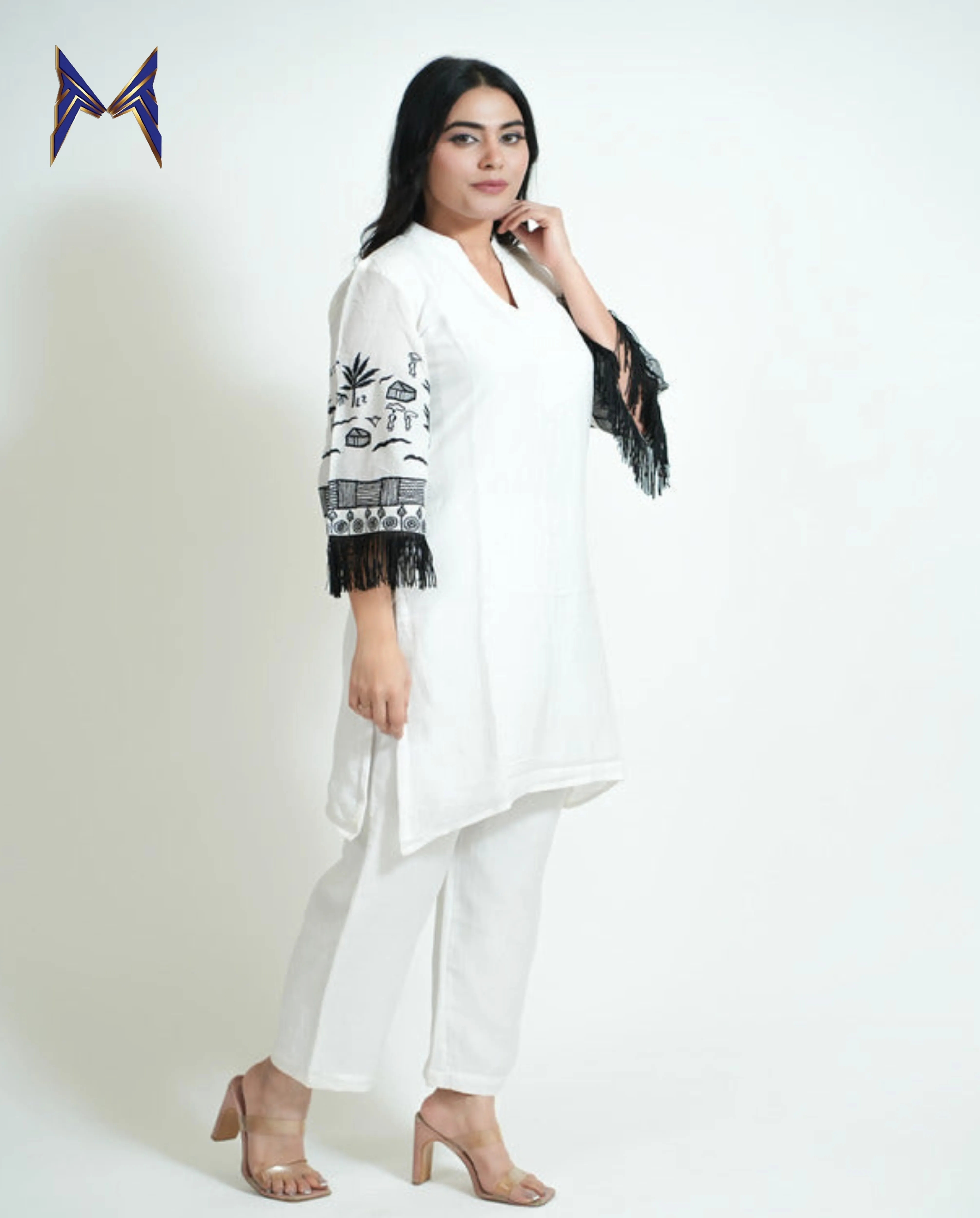 White Sleeves Embroidered Tunic Set